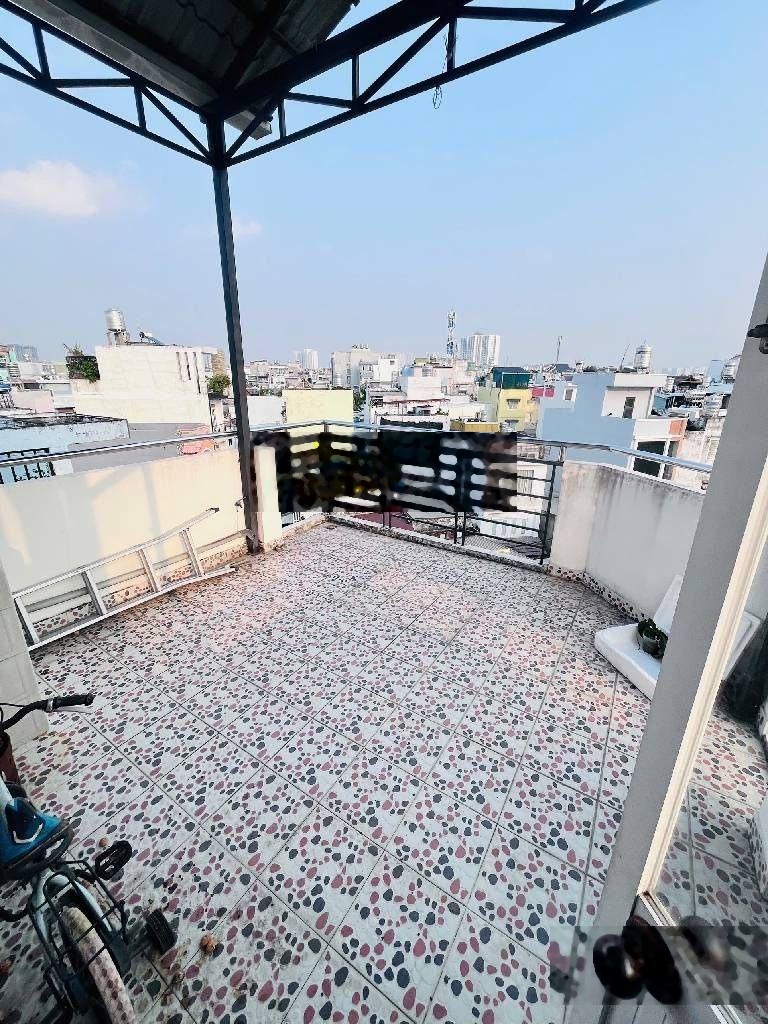 Nhà 7,4 tỷ - âu dương lân - q.8, 5 tầng , dt: ( 4m x 12m ). hẻm xe hơi .