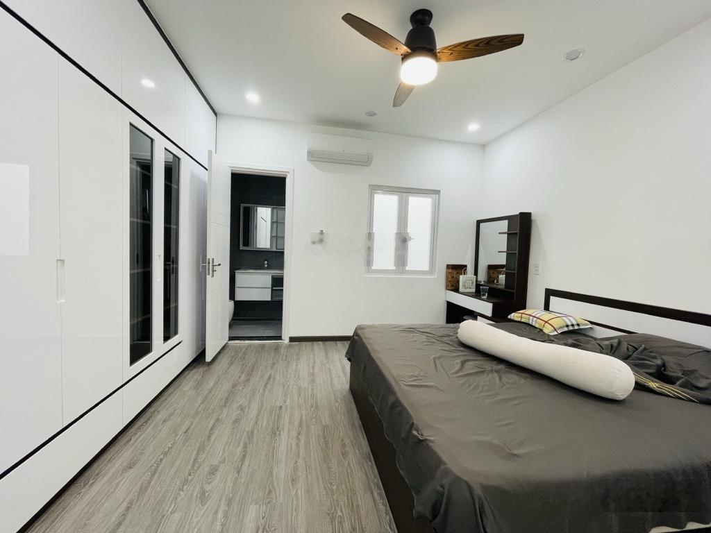 Nhà dt: 4.9m x 18m hẻm ô tô đường chu văn an phường 12