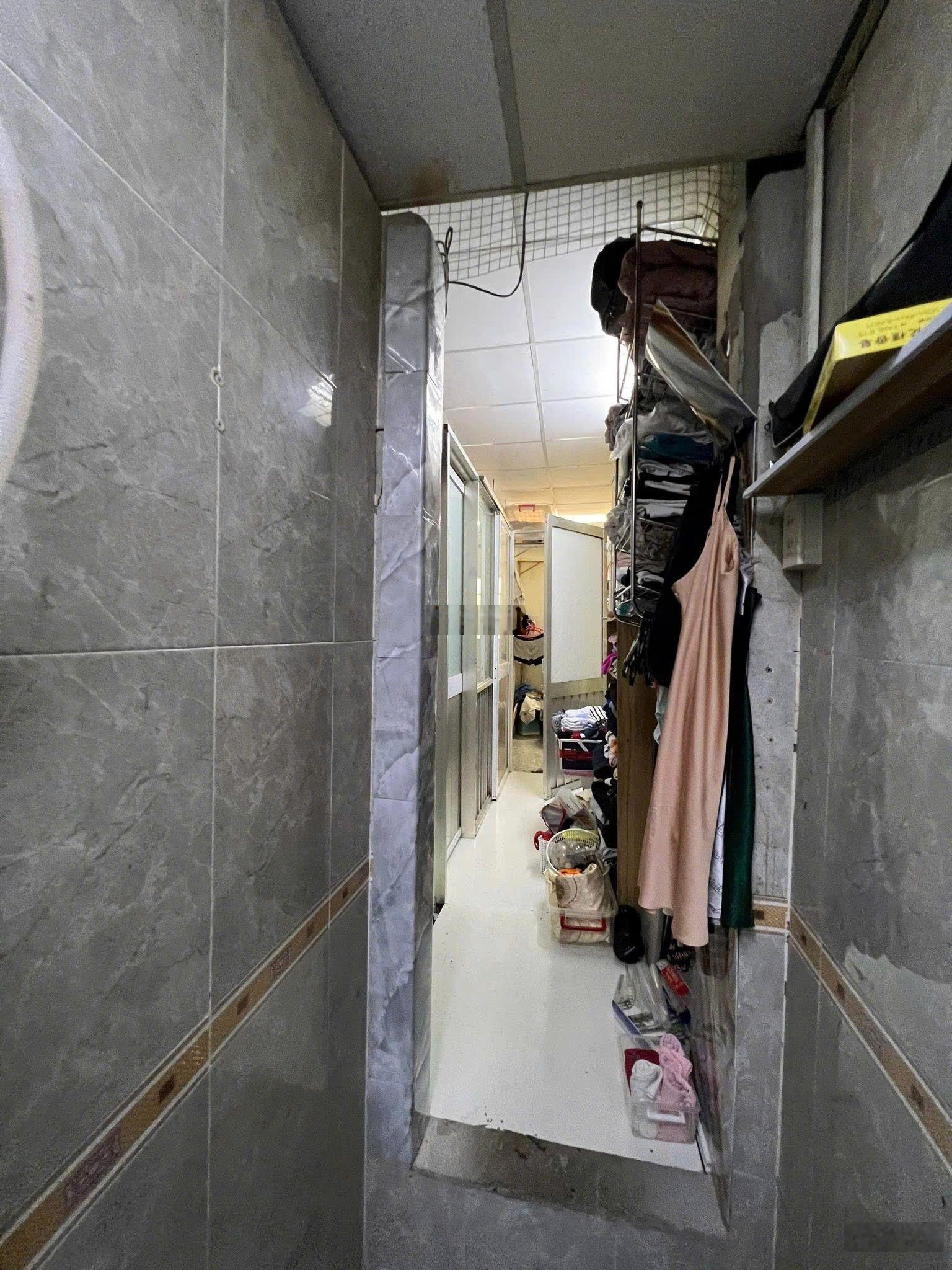 Nhà cấp 4 gần chợ Bà Chiểu tiện xây dựng mới