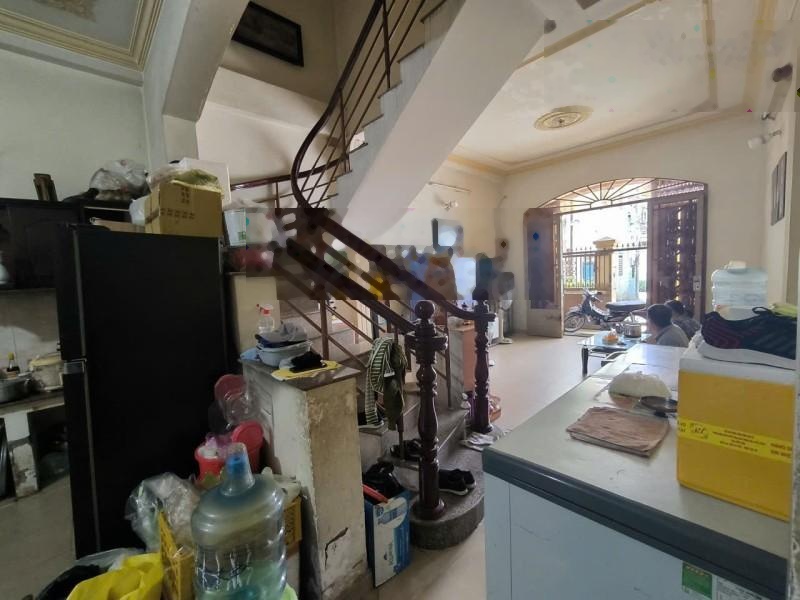 Chủ ngộp mong muốn bán gấp - sát hẻm xe hơi - âu cơ 3 tầng btct - nhỉnh 6 tỷ