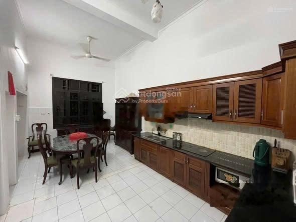 Cho thuê nhà ngõ 31 nguyễn khả trạc 65m x5T ô tô đỗ cửa