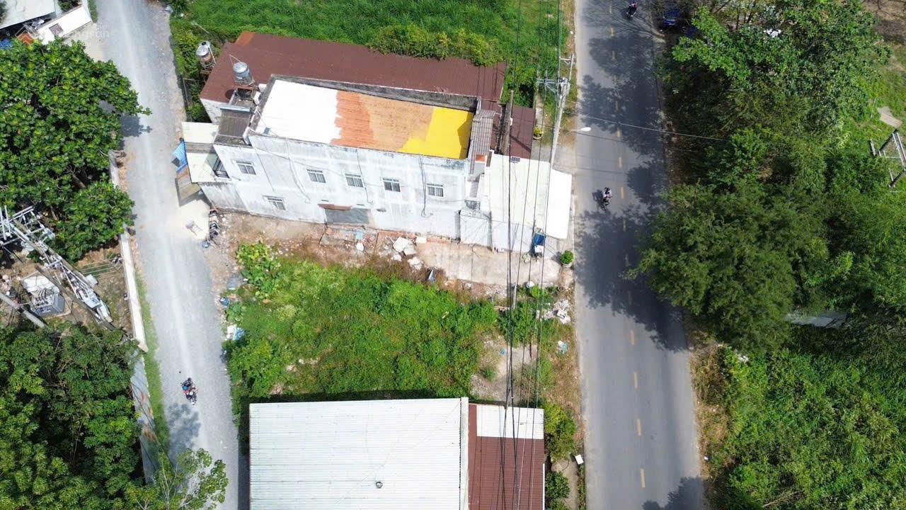 Bán gấp lô đất 143m2 2 mặt tiền đường chủ cần ra trước tết