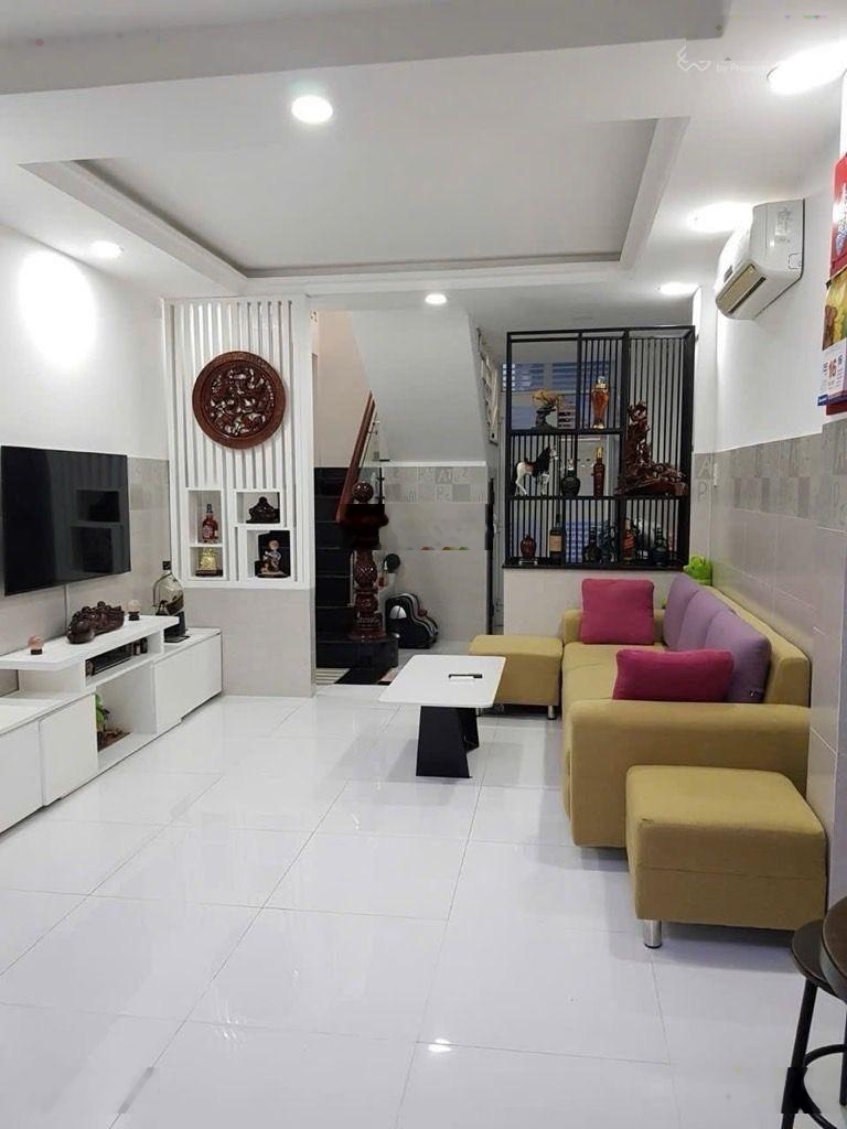 Siêu phẩm 5 lầu - trung tâm quận 10 - dt 3.6m x 9.3m . gồm 3pn - nhỉnh 8 tỷ