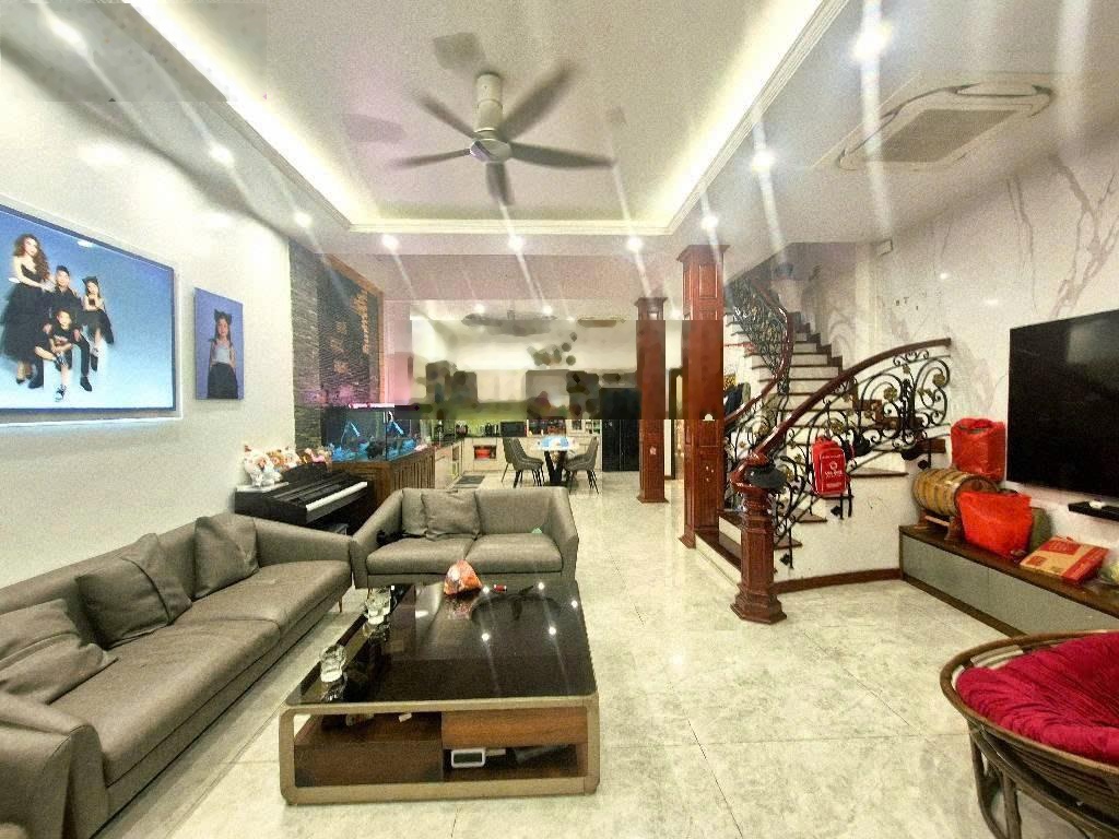 Bán nhà lê trọng tấn trịnh đình cửu 96m²- mt:5.6m - vài bước ra phố ở + kinh doanh chỉ 20 tỷ