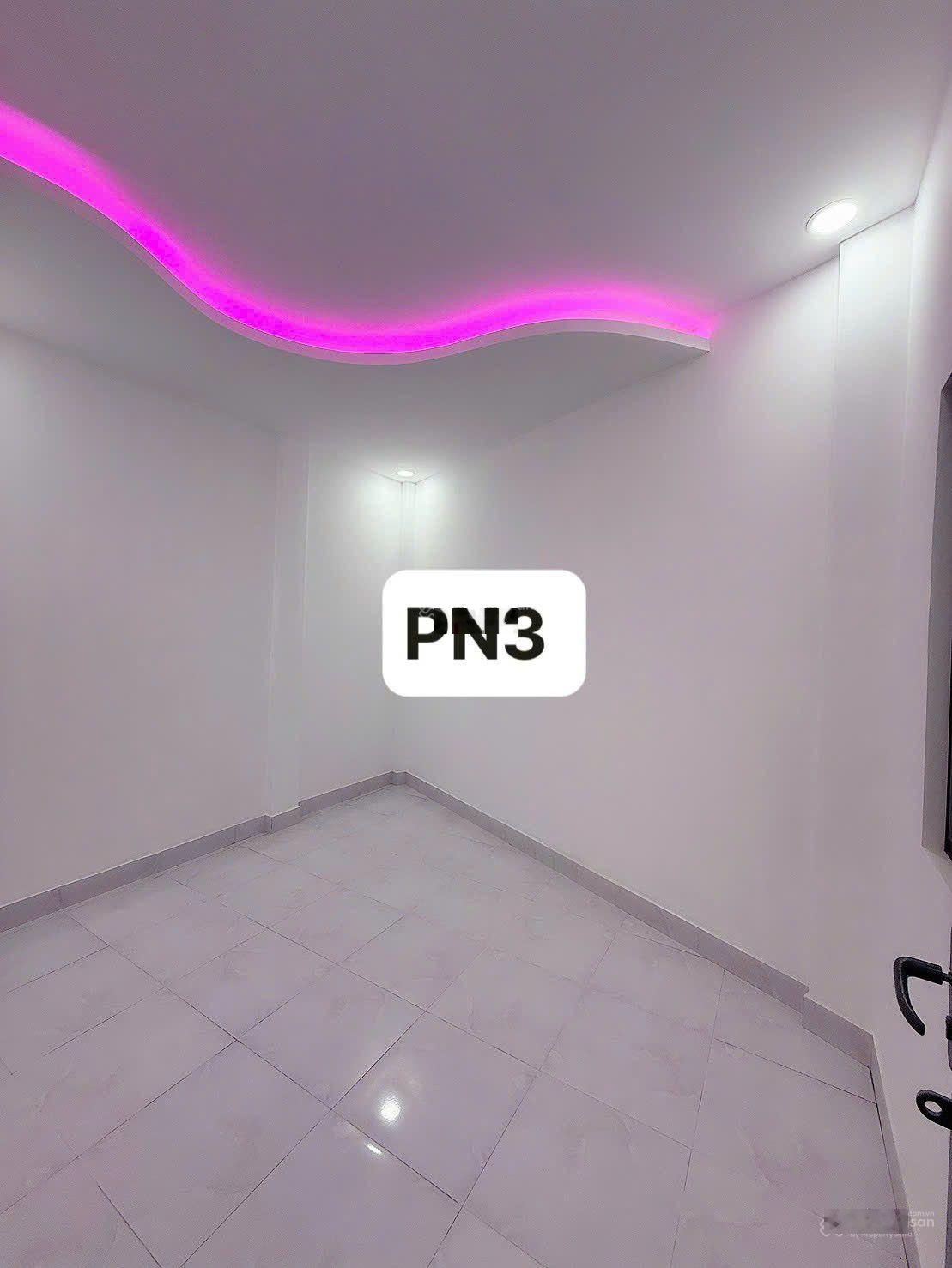 Bán nhà thị trấn hóc môn hẻm ô tô tới cửa 43m 4pn giá 3,5 tỷ diện tích: 43m2