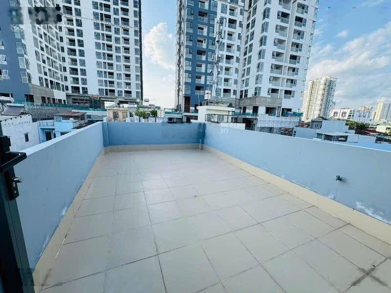 Nhà mới view triệu độ, 4 tầng thông Bình Đông, Quận 8 (nay là phường Phú Định).Nhỉnh 6 tỷ