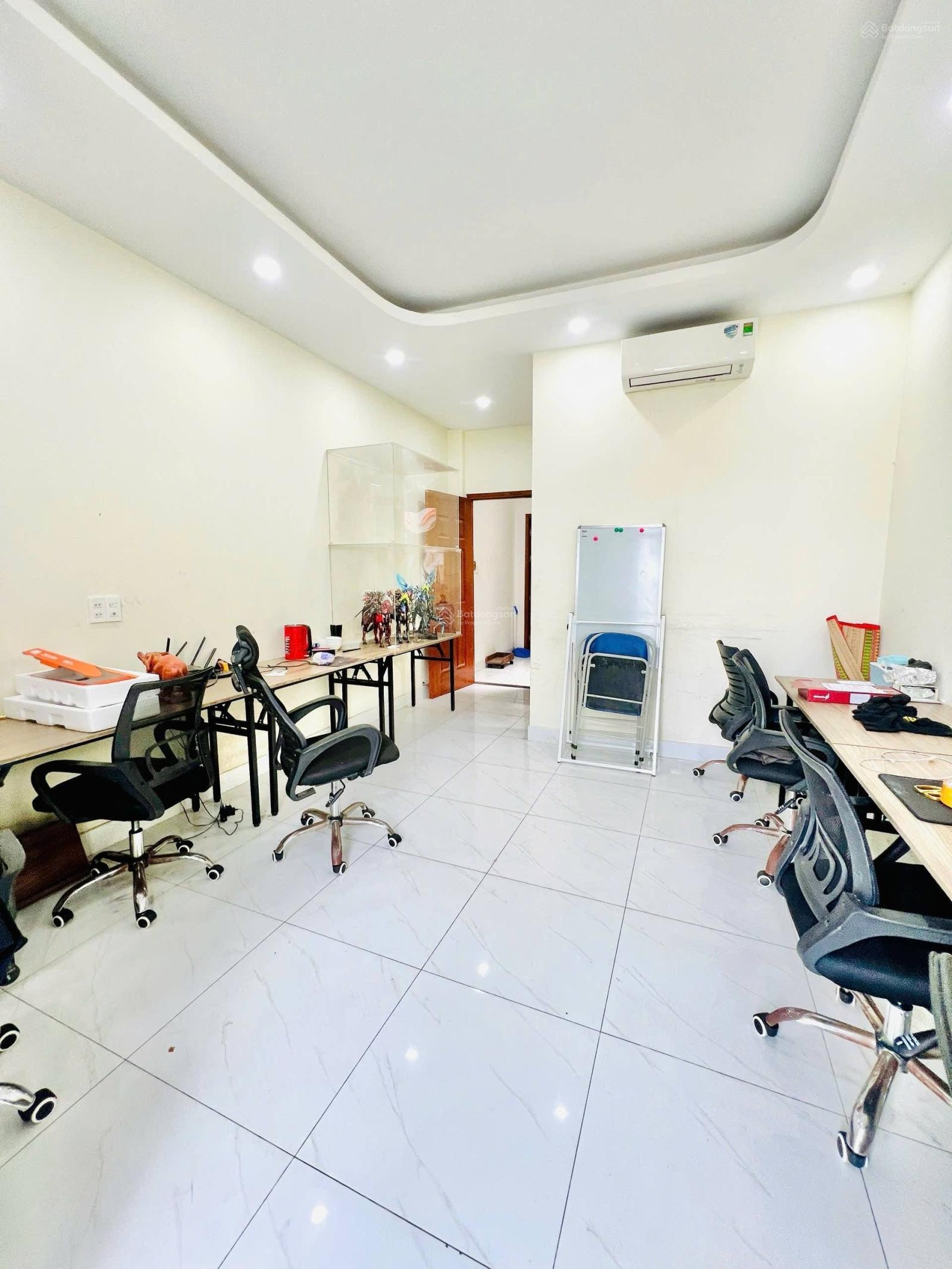 Bán nhà hẻm xe hơi Quang Trung, Gò Vấp, 64m², 4 tầng, sổ nở hậu,8 tỷ TL