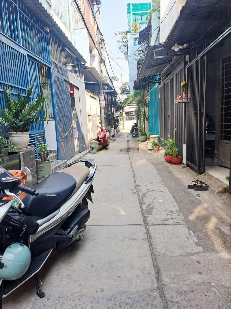 Nhà 4 tầng đúc gần chợ liên khu 5-6 44m2 4pn giá chỉ 3.8 tỷ