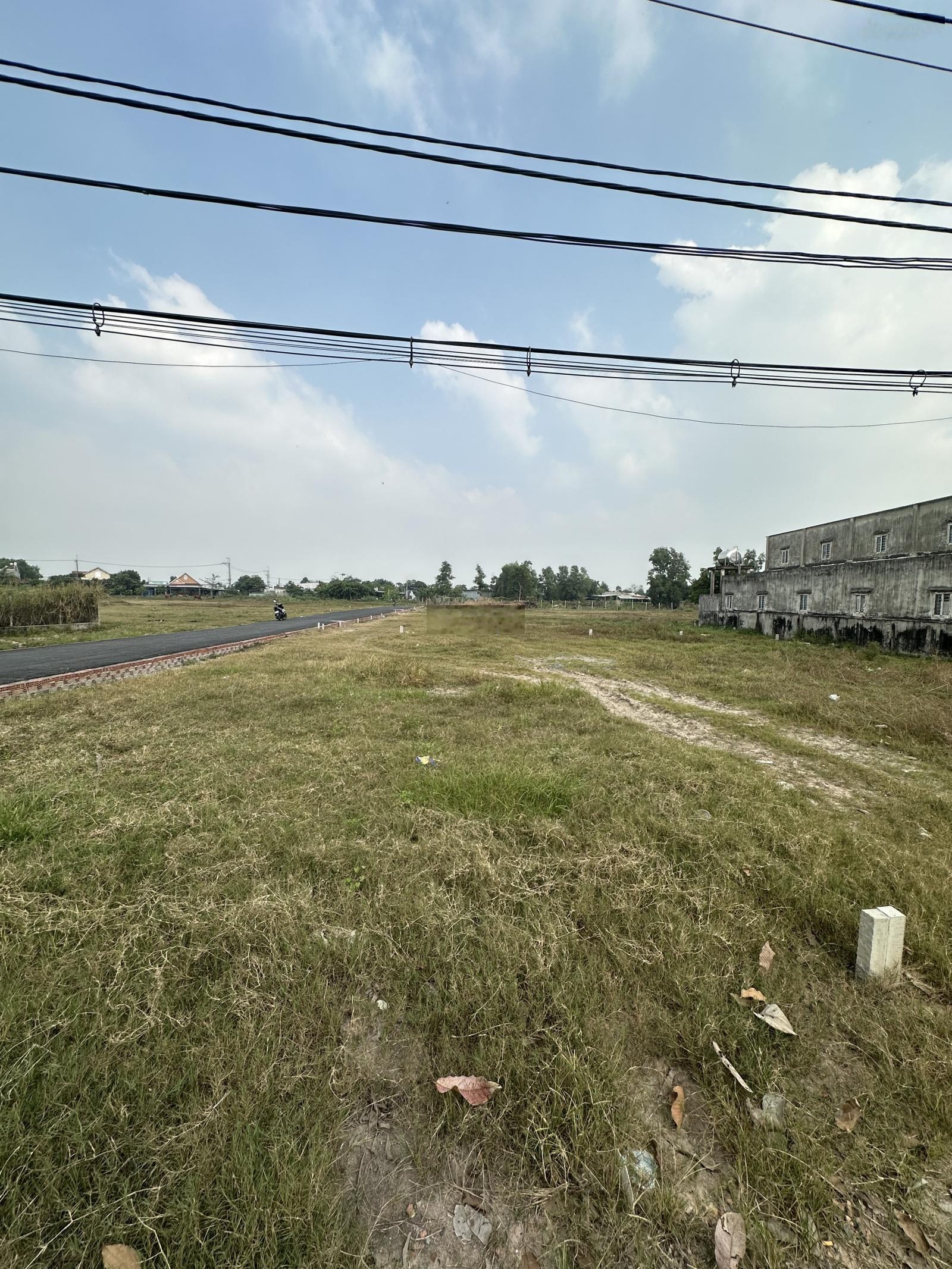 Cần tìm chủ mới cho lô góc 2 mặt tiền đường Hồ Văn Tắng, SHR 123m2 full thổ cư, giá 1 tỷ 465