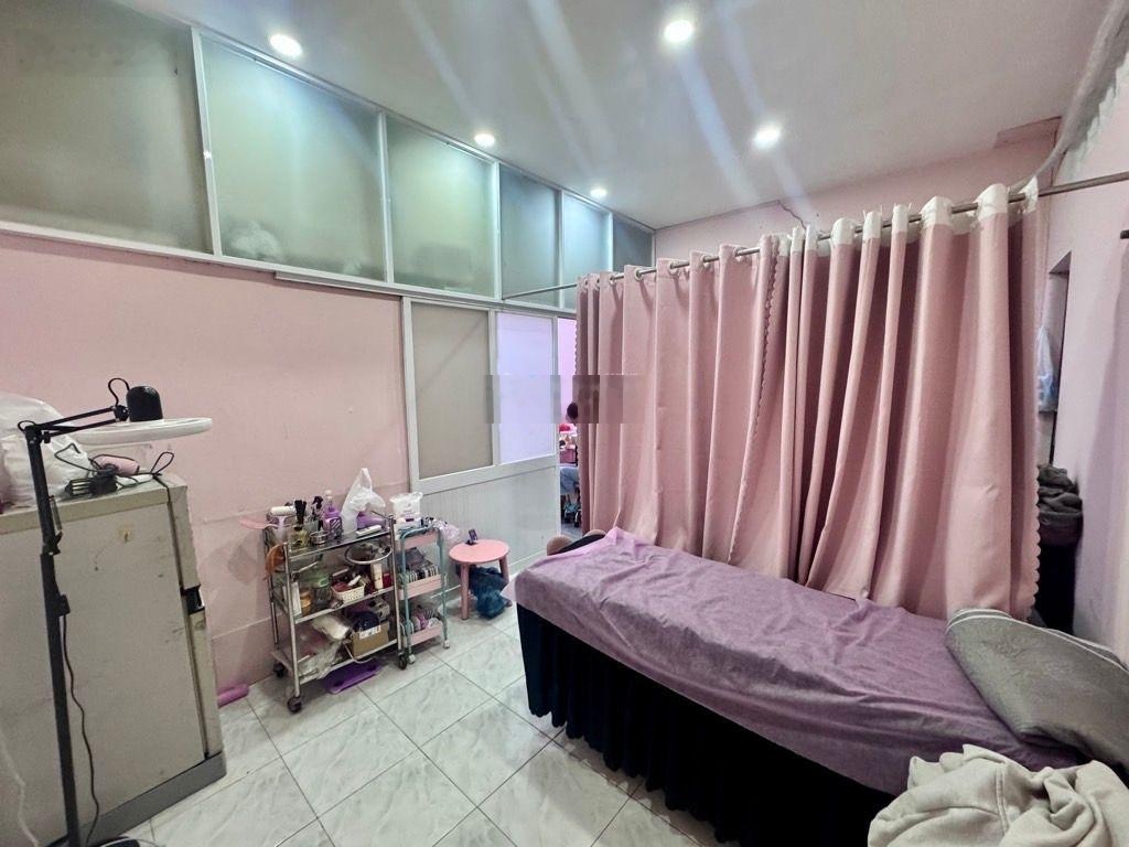 Sản phẩm đầu tư dòng tiền trương quốc dung pn, dt 54m2, 40m ra mặt tiền, giá 8tỷ5 còn tl.