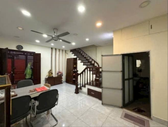 Bán nhà Đào Tấn, Ba Đình, 47m2 x 6 tầng, 4 phòng ngủ, giá 8.5 tỷ