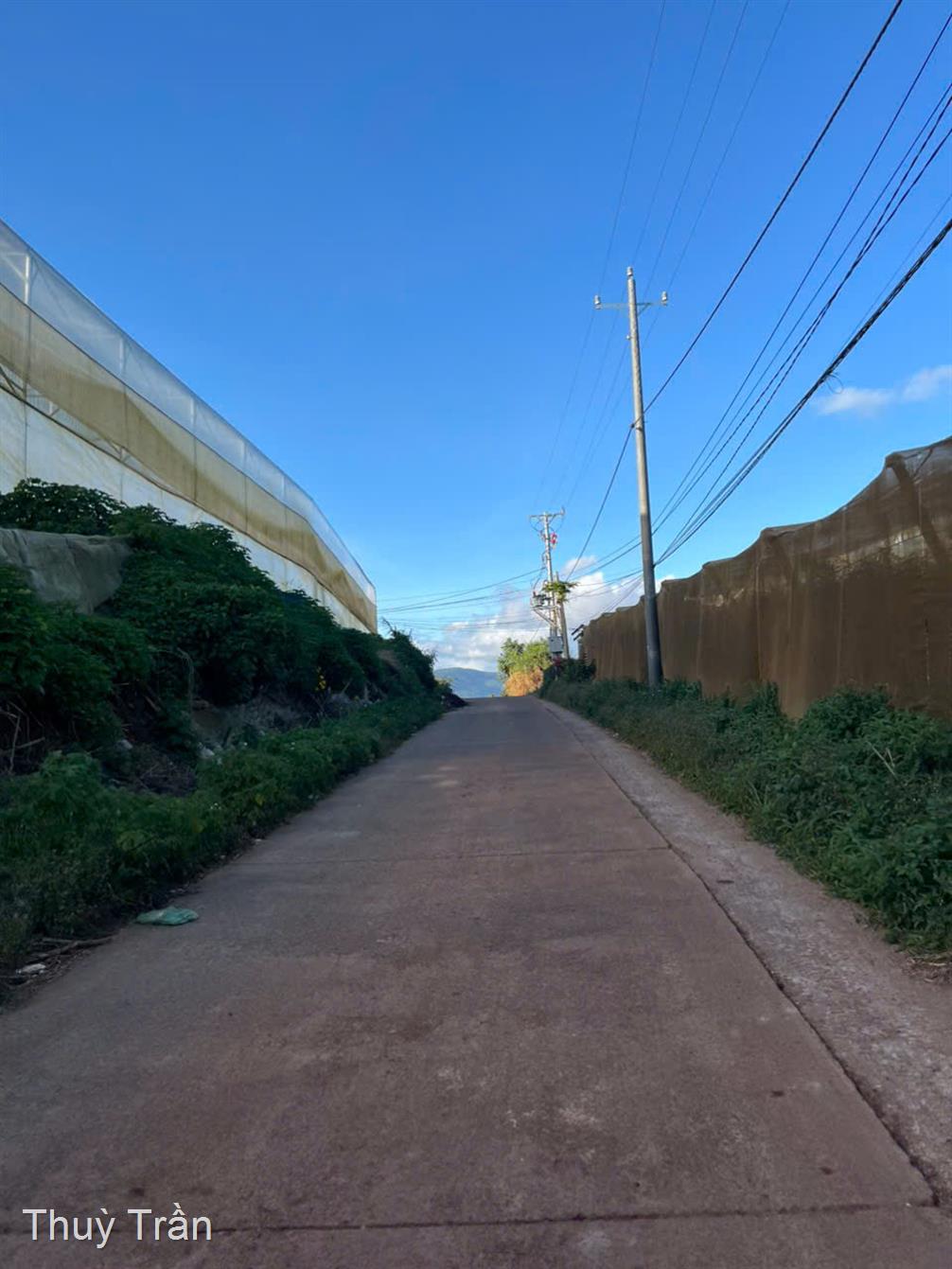 Bán đất tại Quảng Lập, đường bê tông, giá 370 triệu