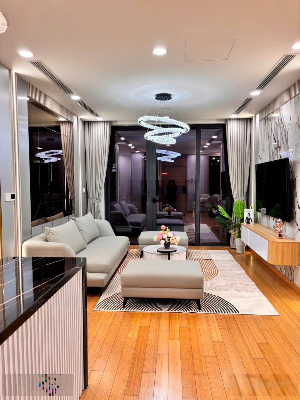 Giá tốt nhất dự án!Em Thủy cập nhật quỹ căn cho thuê mới nhất T1.26,giá tốt nhất CC Cao Cấp THE ZEI