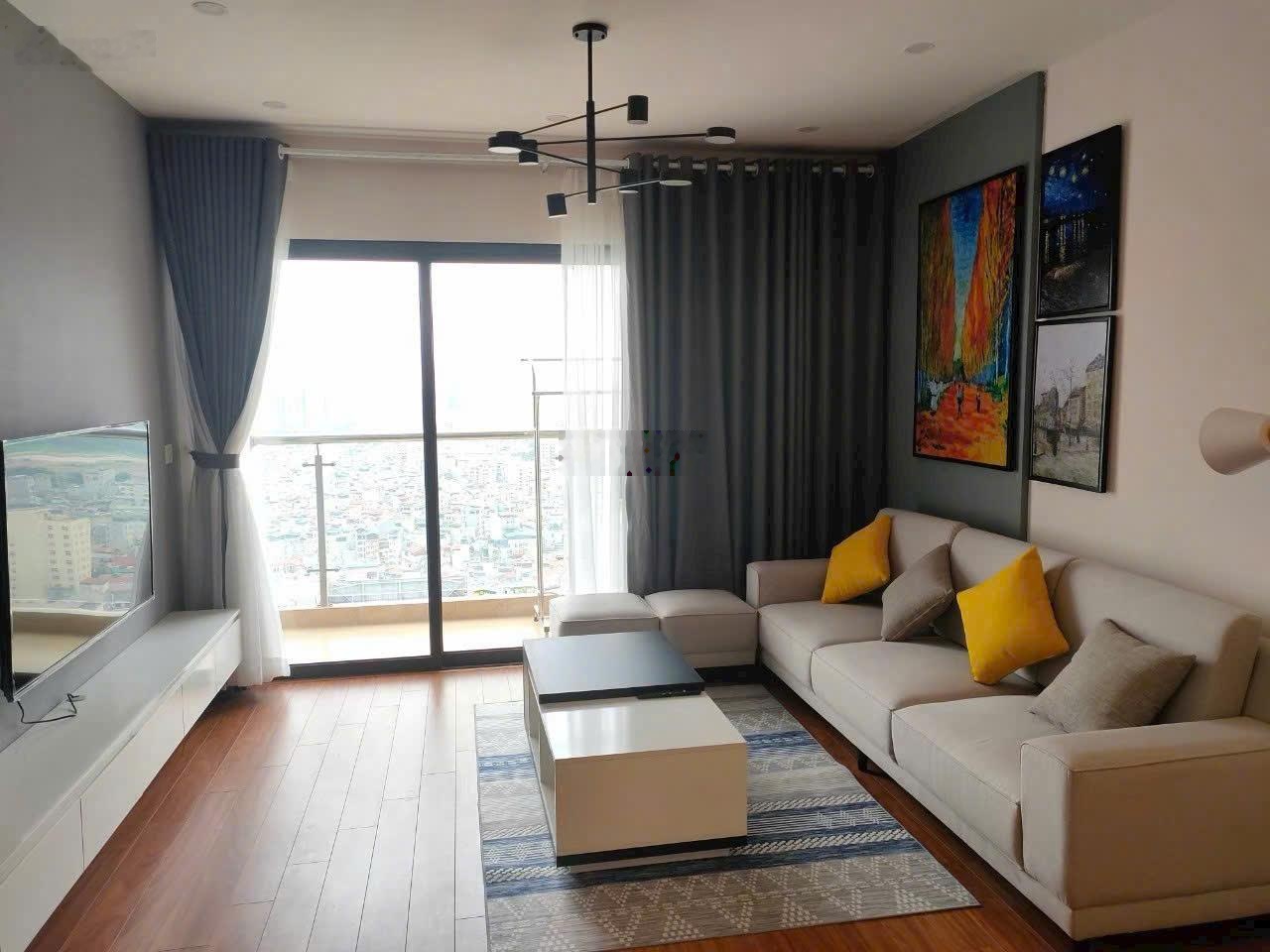 Chính chủ tôi cần bán căn hộ 2PN-2WC, DT 70m2, ful nội thất, Giá 5.5 tỷ CC C14 Tố Hữu