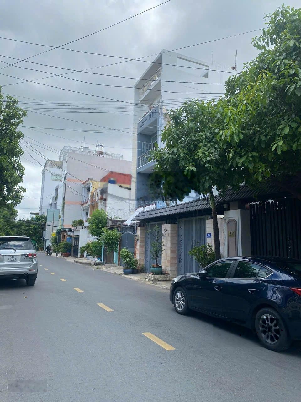 Bán nhà đường Nguyễn Oanh, 220/A14, giá: 9.3 tỷ