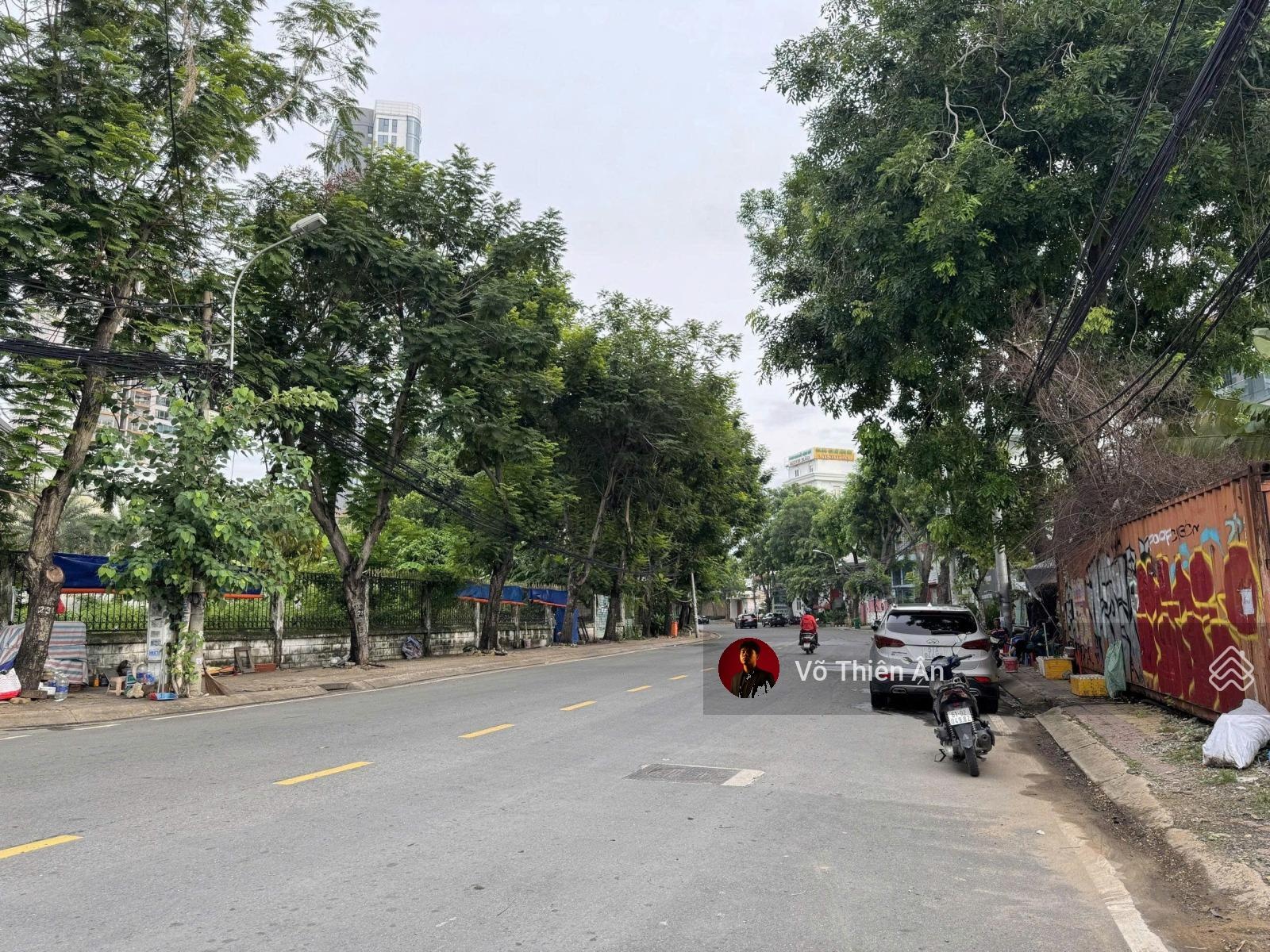 Chốt gấp- Chỉ ~152tr/m2 ! Xem ngay lô đất 380m2 - 10x38m - MT ngay Nguyễn Văn Hưởng, Thảo Điền Q2