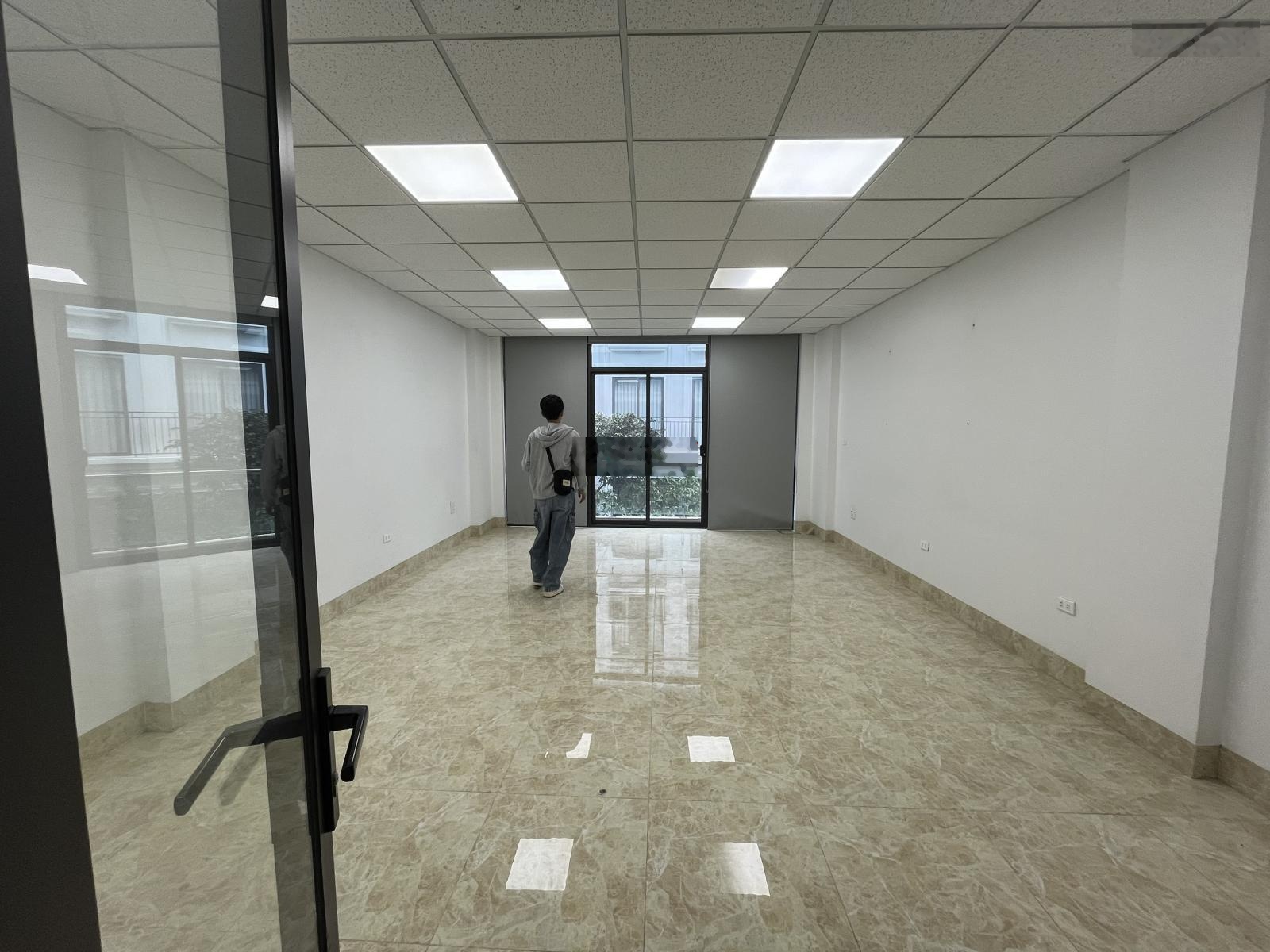 Cho thuê văn phòng dịch vụ Mỗ Lao, diện tích 57m2/tầng, 1 tầng để thông sàn