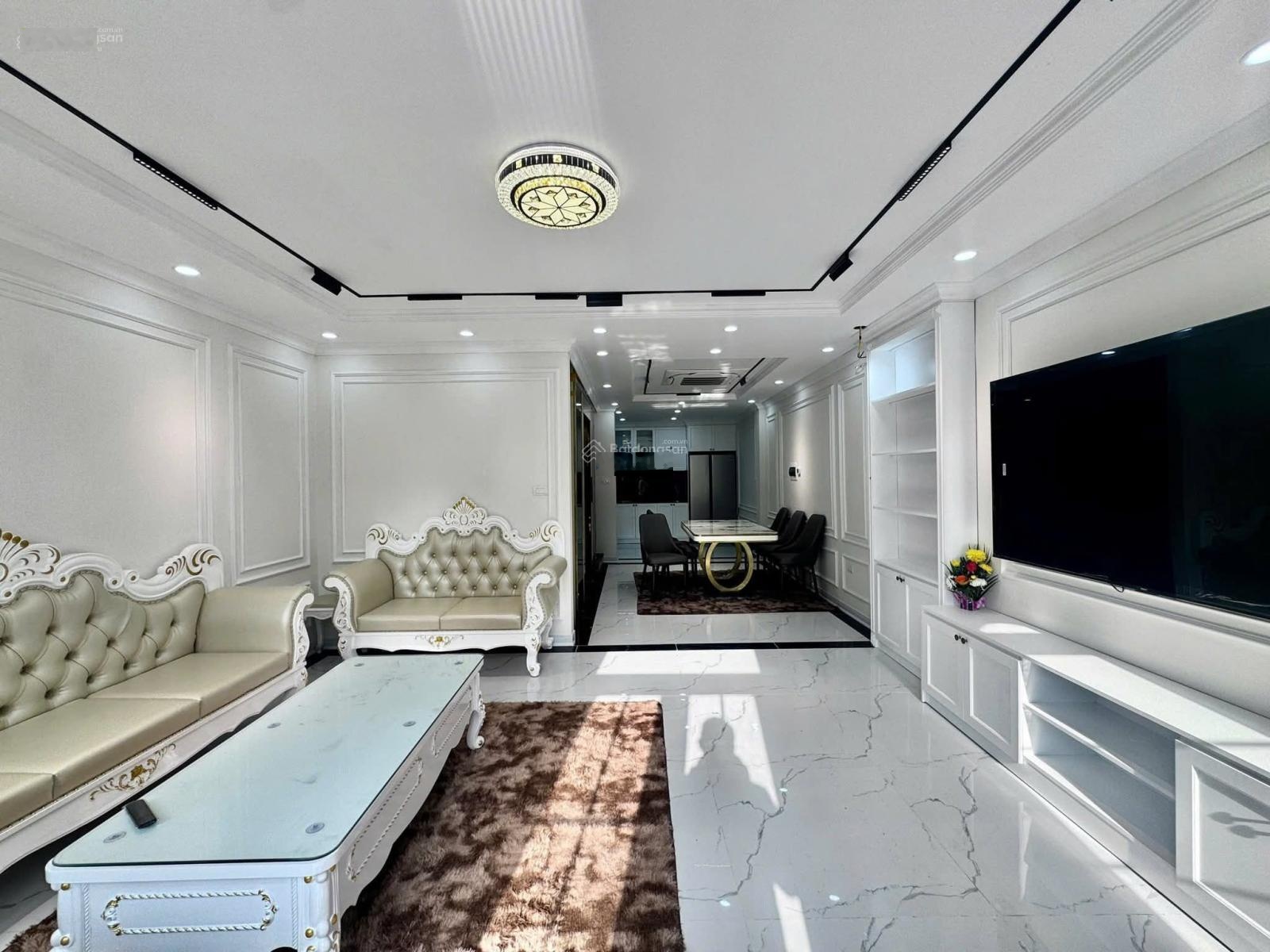 Bán nhà mặt ngõ 2 ô tô tránh, phố Kim Mã, Ba Đình, DT 100m2, 5 tầng, 33,5 tỷ