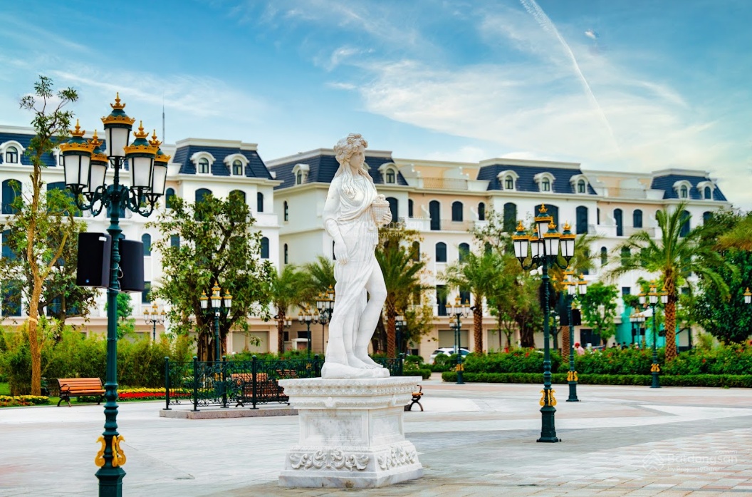 Bán gấp shophouse Kinh Đô Vin 2 KĐ8-150, 84m² giá 15,055 tỷ Hoàn thiện, gần quảng trường