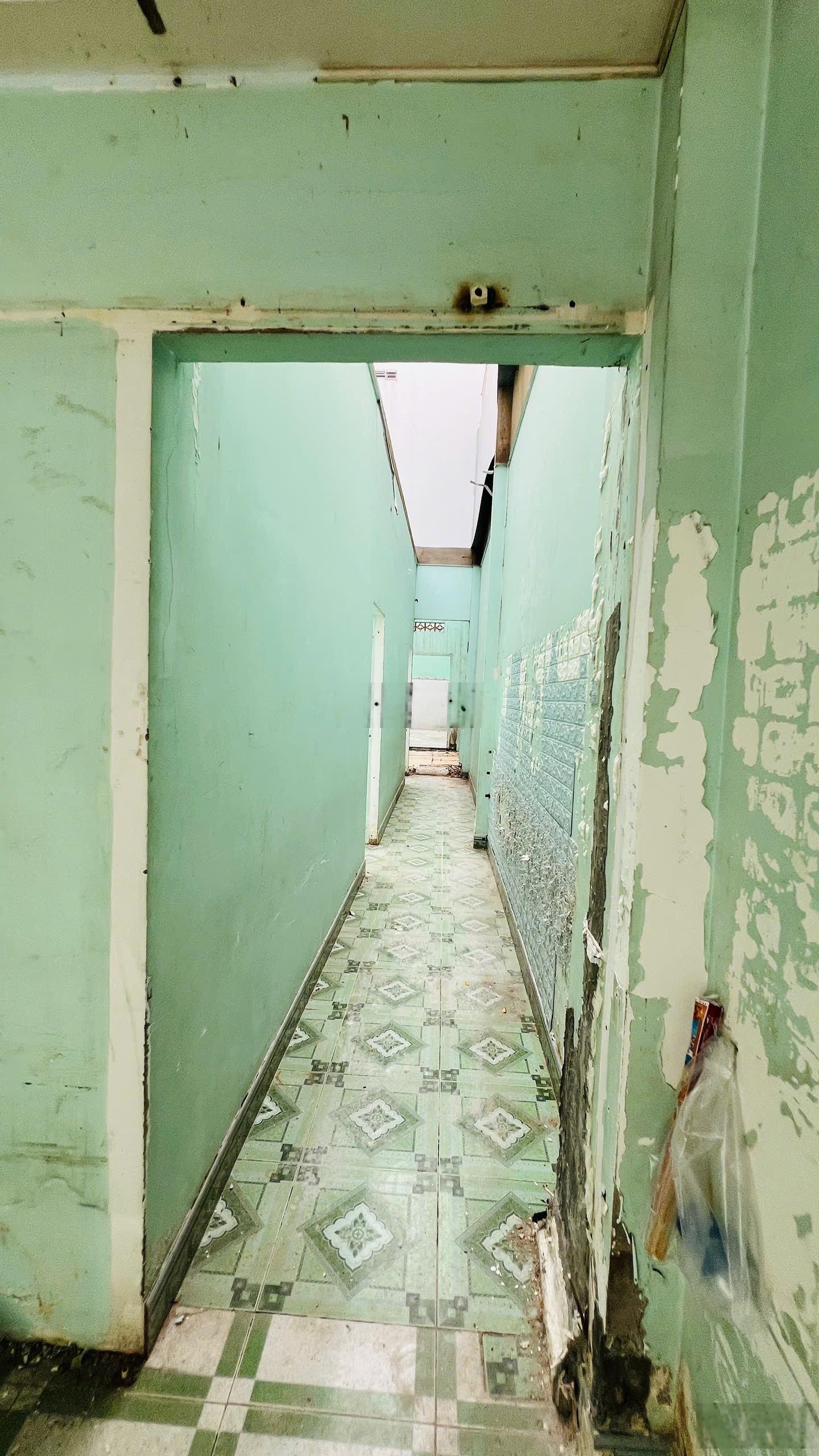 Mặt tiền kinh doanh, ngay Lê Văn Việt, Lã Xuân Oai, 104m2 9,5 tỷ