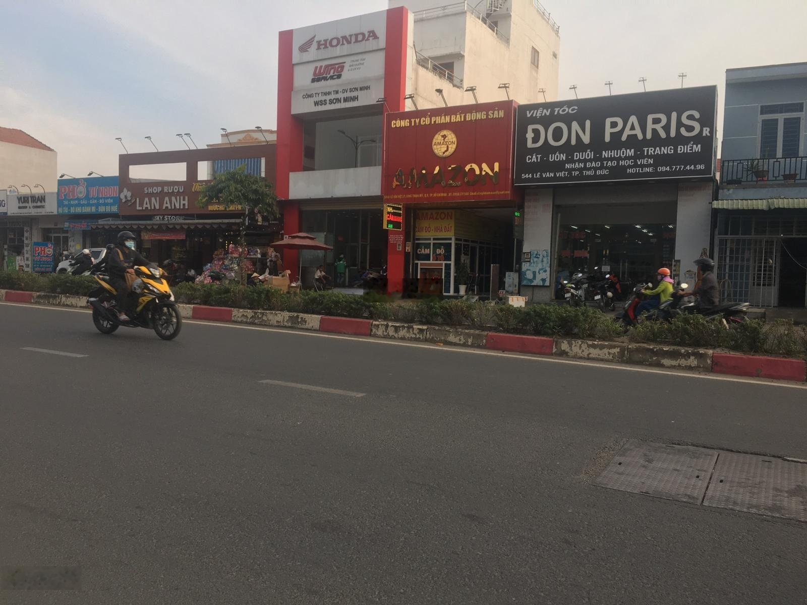 Bán lô đất tặng nhà và dãy 8 phòng trọ, hẻm ô tô đường Lê Văn Việt Q9, gần ĐH GTVT