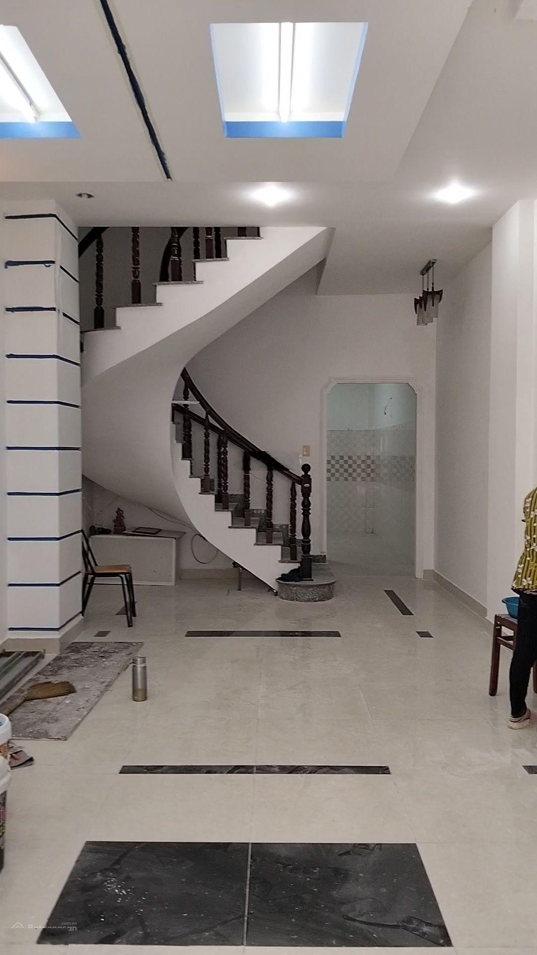 Cho thuê nhà mặt tiền, Đường Số, chợ Tân Mỹ, Q7 - 60m2 (4x15m), 4 tầng, 5PN, 4WC Giá chỉ 25tr/tháng