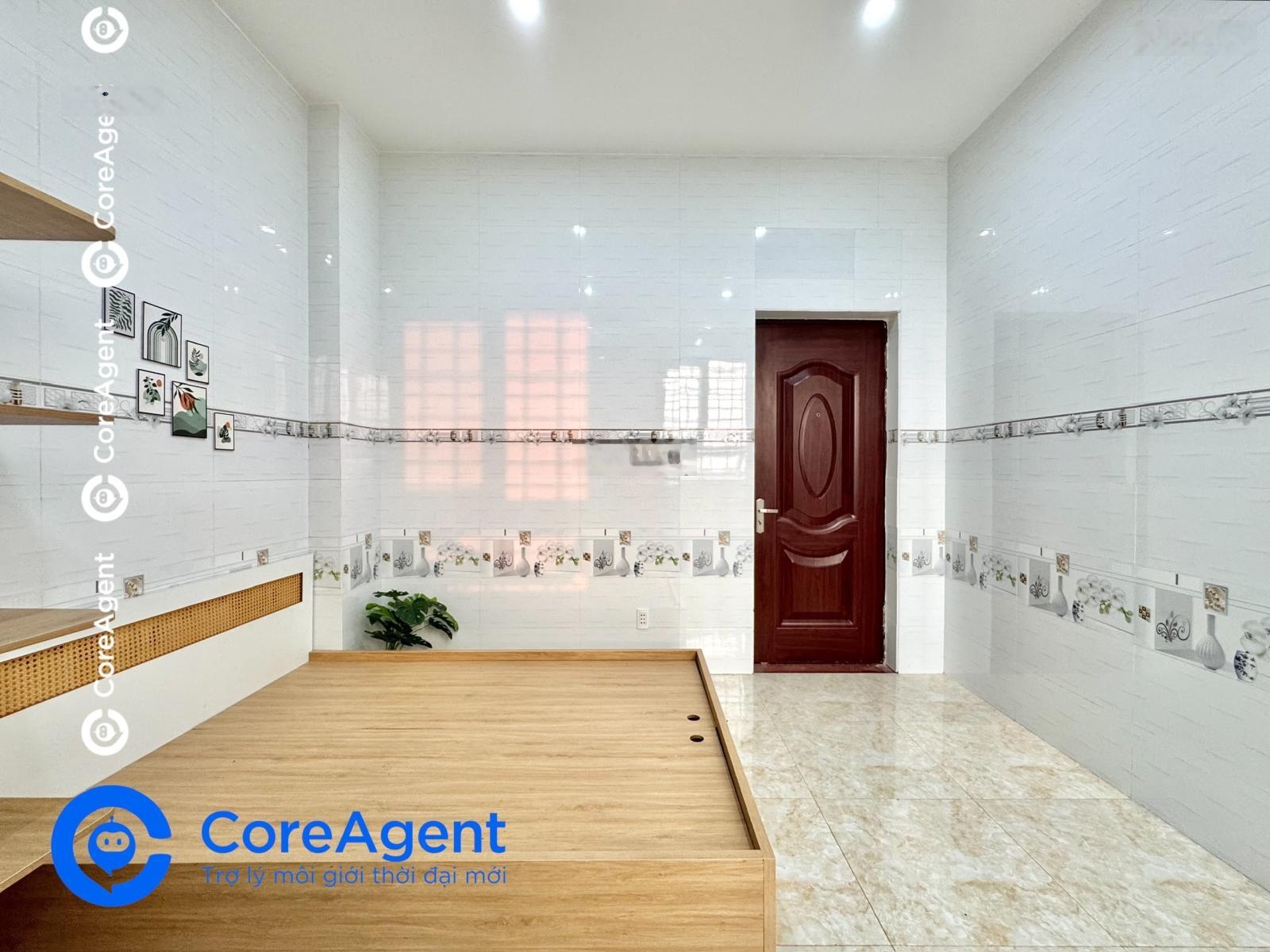 Phòng trọ cửa sổ trời - thang máy mới xây ngay chợ Tân Hương - đủ nội thất - giờ giấc tự do