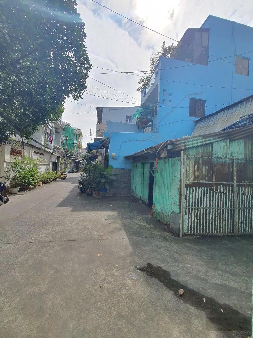 Chính chủ bán nhà nát của chị dậu, HXT 12m Nguyễn Chí Thanh, Q11, DT 81m2, tiện xây CHDV. Chỉ 8,3t