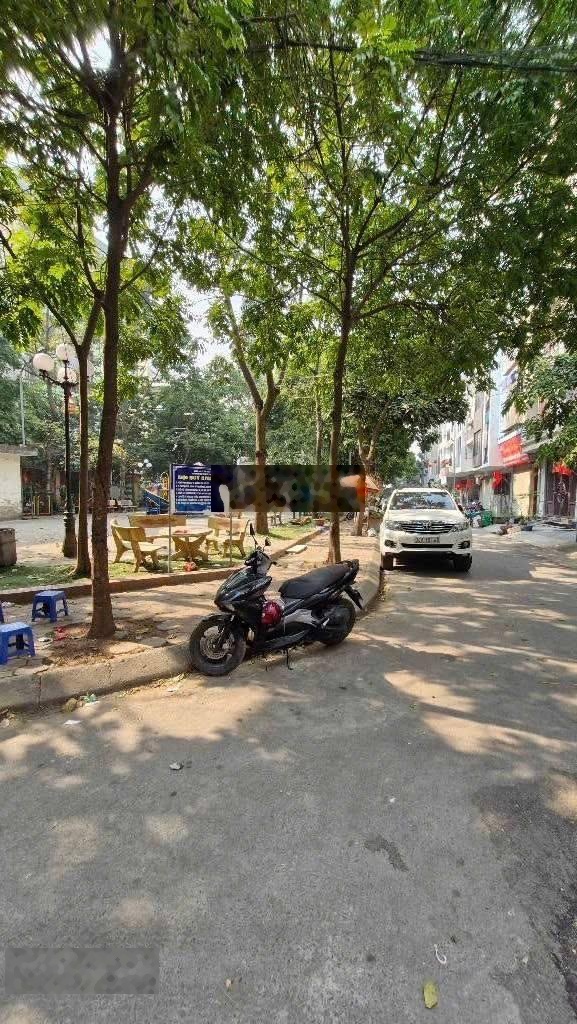 Bán nhà triều khúc thanh trì dt 60m x c4 x mt 4,6m giá 20 tỷ có thương lượng