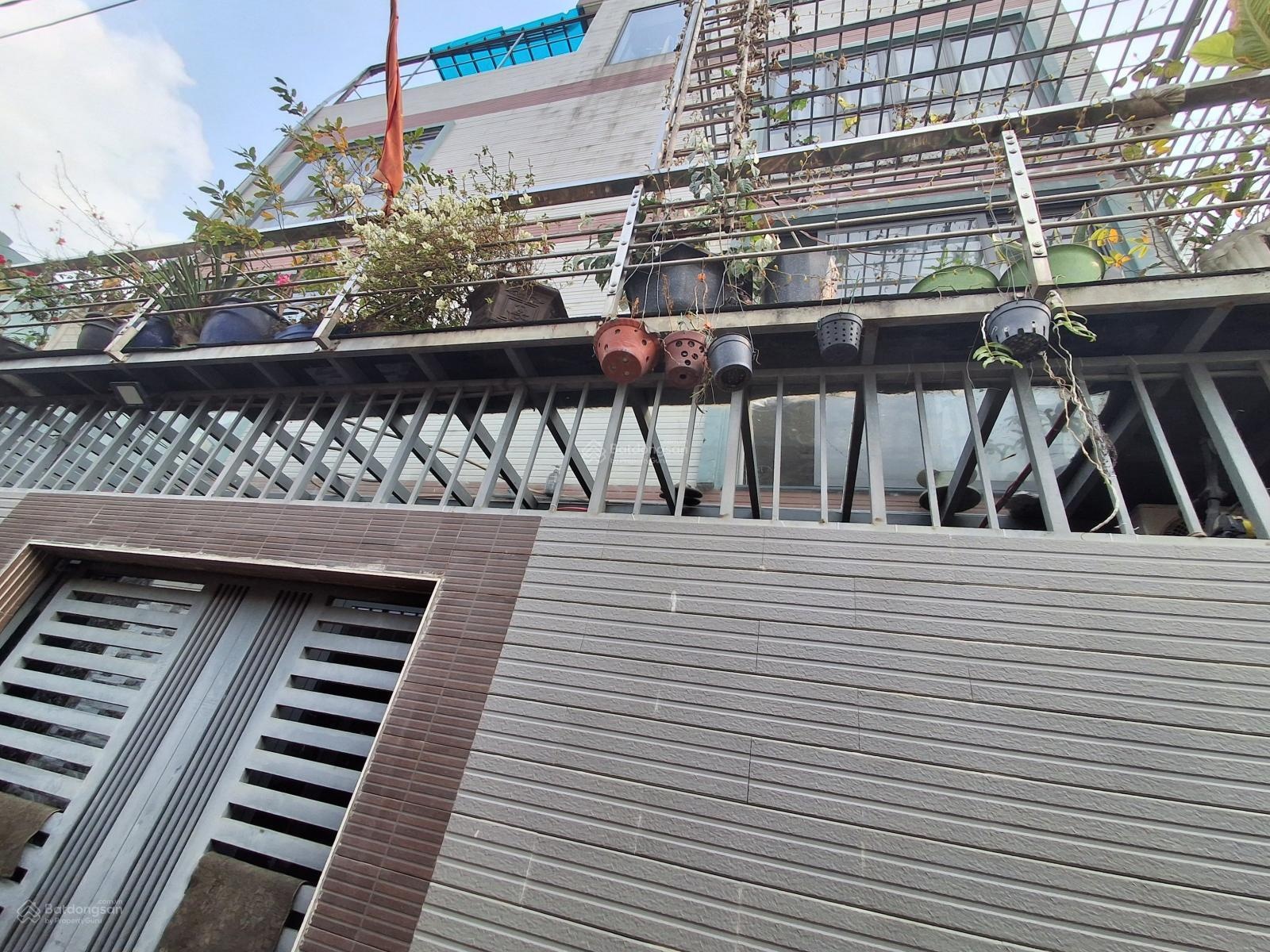 Nhà 4 tầng HXH đường Xa Lộ Hà Nội (QL 52) Linh Trung, Thủ Đức. Giá 4 tỷ 9