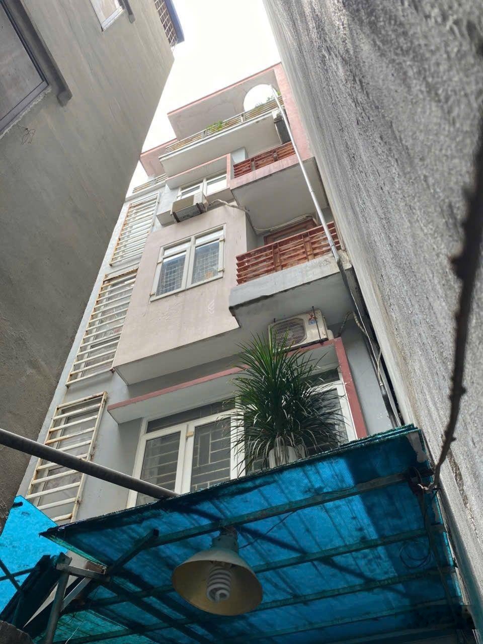 Bán nhà trung tâm cầu giấy - phố trần thái tông - gần phố dân xây