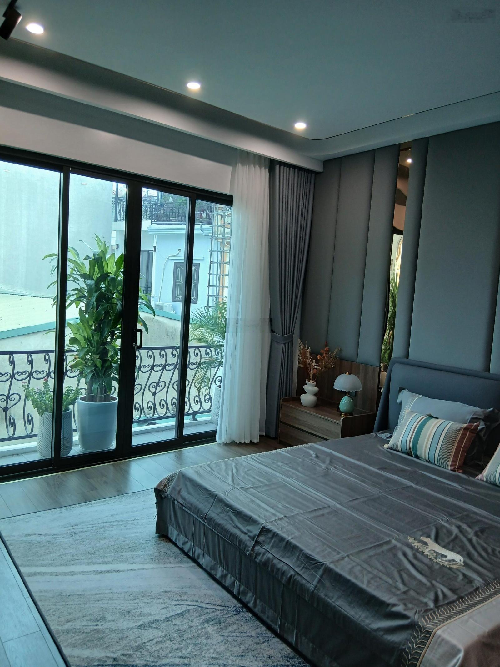 Nhà vị trí đẹp phố Minh Khai HBT HN, ngõ thẳng tắp 20m lên ô tô. 41m2 x 4T - MT 6m