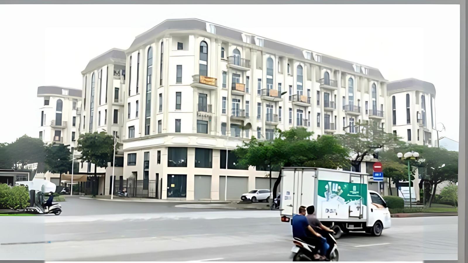 Biệt thự KĐT Him Lam - Vạn Phúc. Lô góc. Cán bộ. Mặt đường đôi. Rộng 4 ôtô tránh. Không QH. MT 28m