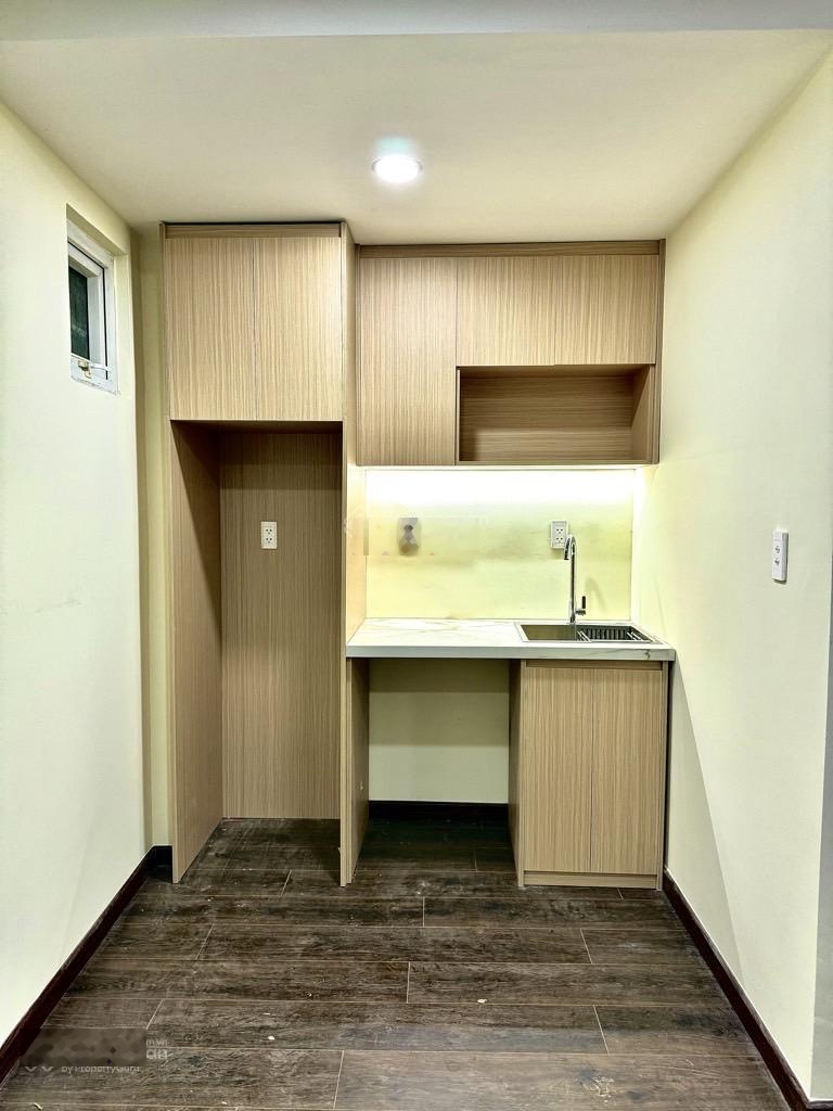 Bán tòa CHDV 6 tầng Xô Viết Nghệ Tĩnh - thang máy - ngang 6m - doanh thu 1.5 tỷ/năm