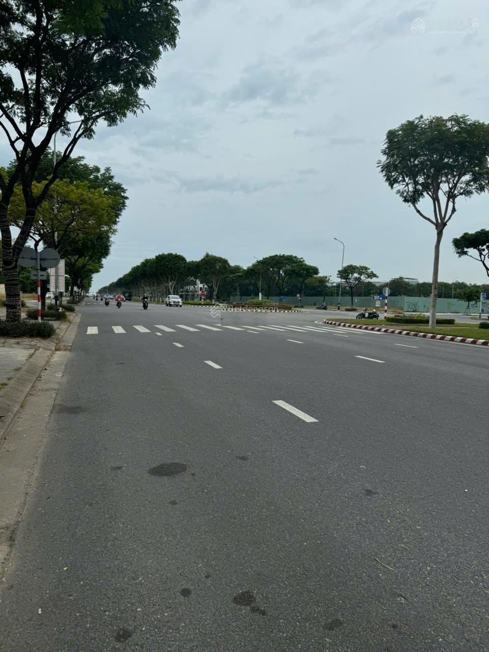 Cần bán lô đất 2 MT Trước và Sau Nguyễn Sinh Sắc, Đà Nẵng