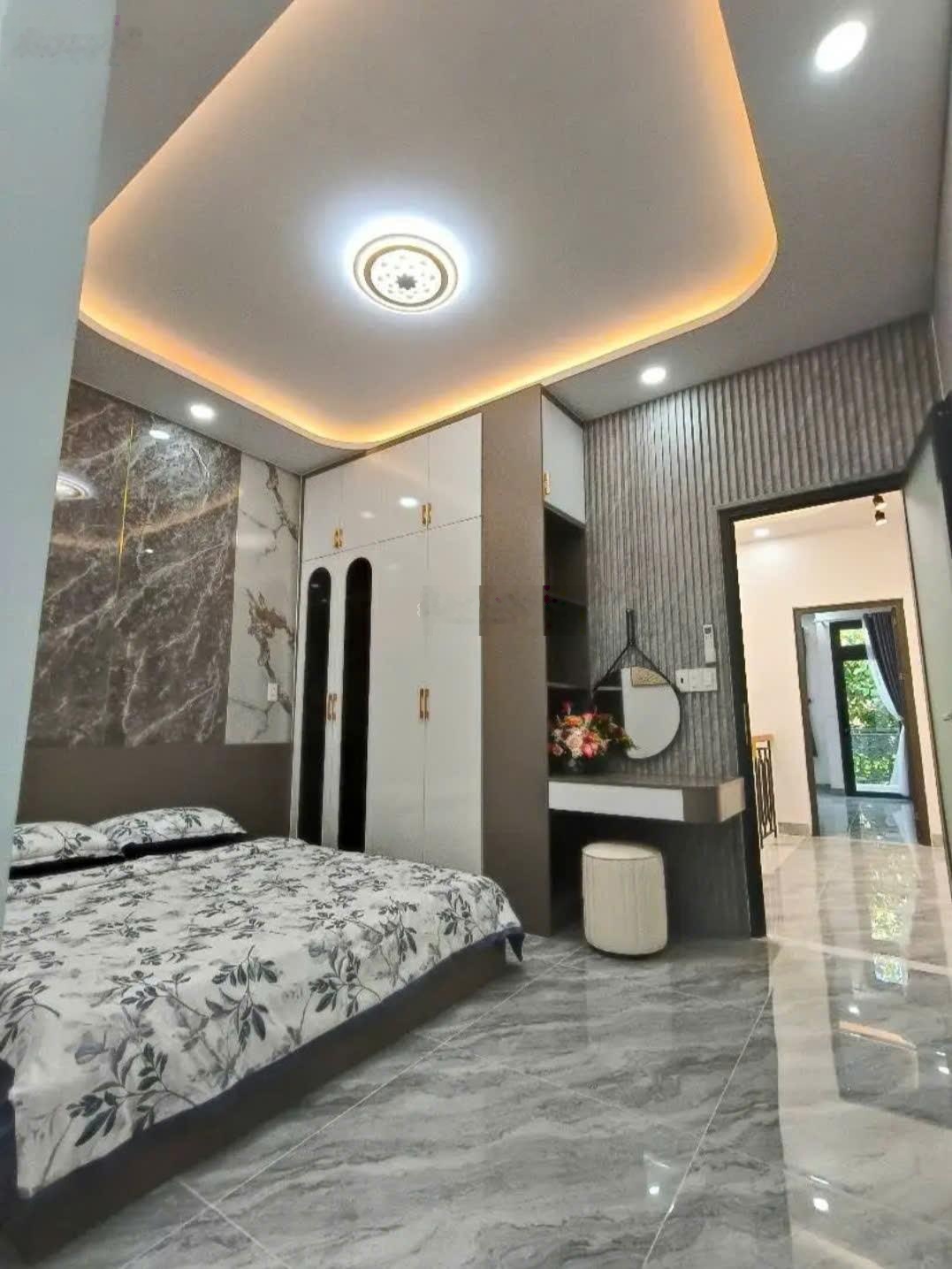 Kẹt tiền kinh doanh bán nhanh thu vốn nhà Bàn Cờ P3 Quận 3