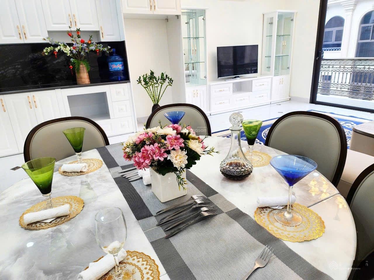 Bán nhà liền kề Vạn Phúc Hà Đông,50m,7tầng,thang máy nhập khẩu,đường ô tô tránh,kinh doanh khủng