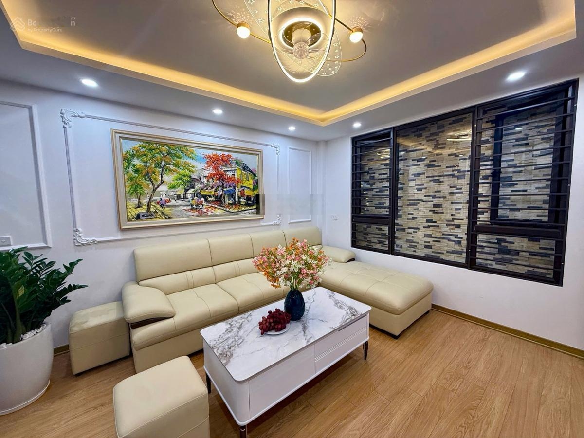 Siêu phẩm nhà đẹp đội cấn vị trí vàng ko có căn t2 ôtô đỗ cửa kinh doanh gần liễu giai 40m , 6tầng