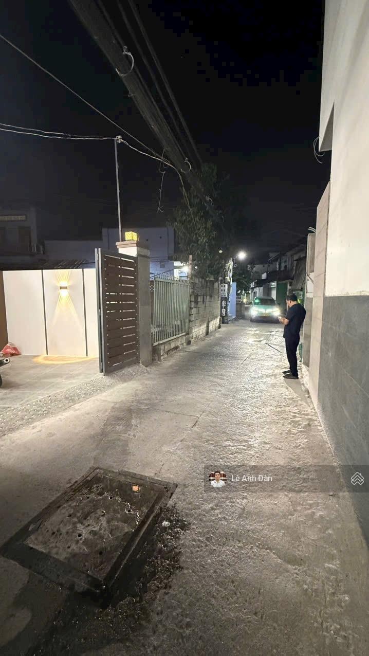 Nhà lầu MỚI đón Tết - ngay ắc quy Minh Trung, xe hơi đi thông, Quang Vinh ( trấn biên ), biên hoà