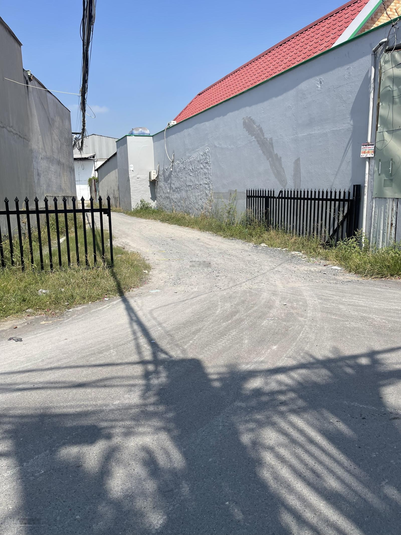 Bán 600m2 đất cây lâu năm - giá 4 tỷ - hẻm 6m đường Lê Văn Lương thông Nguyễn Bình - Nhà Bè