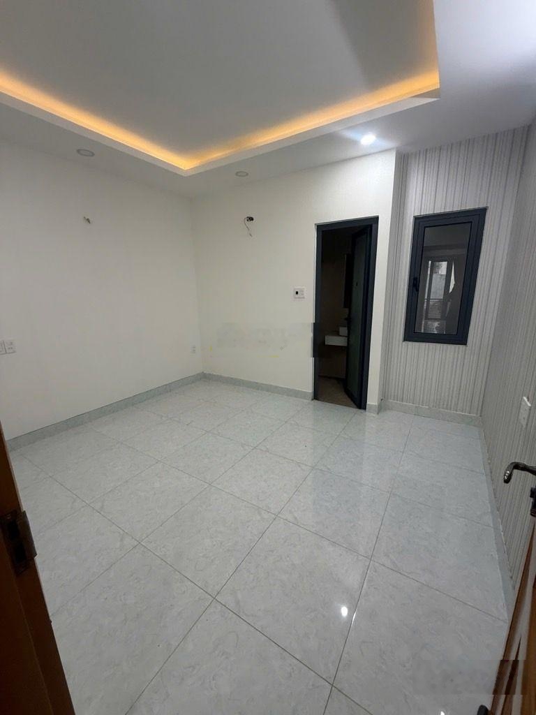 Bán nhà khu bàu cát tân bình - gần bảy hiền - hẻm 6m xe hơi thông - 5 tầng - 4x14m - chỉ 9,x tỷ