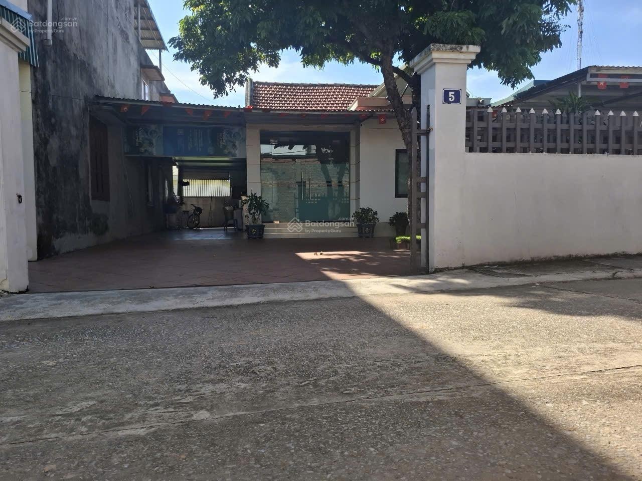 Chính Chủ Cần Bán Nhanh Nhà Gần Vin Hạ Long Xanh Vuông Đẹp Mặt Đường Giá Tốt