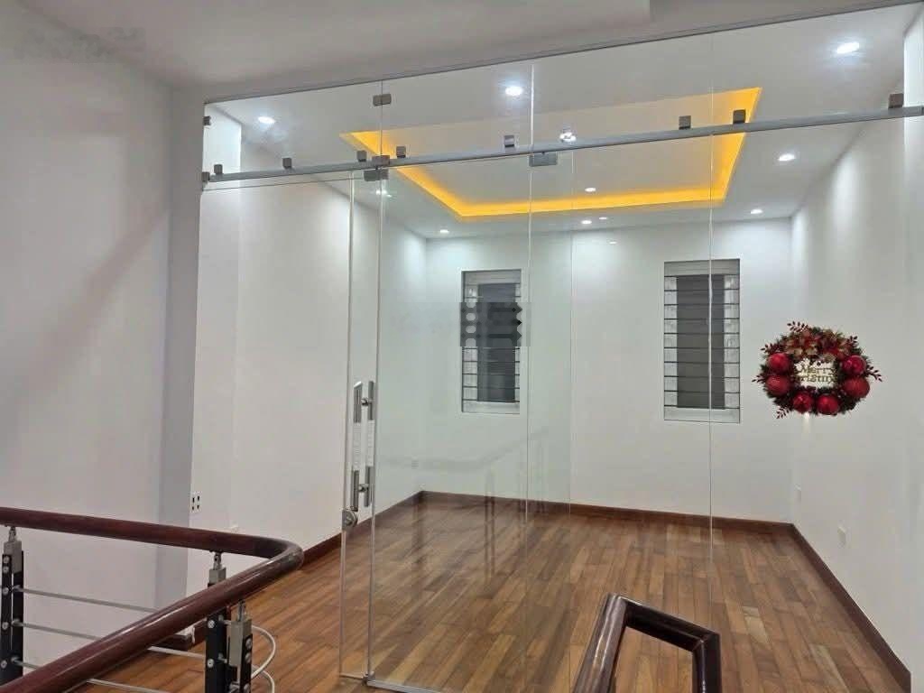 Bán NR ở Lê Trọng Tấn, 18,2 tỷ, 57m2, 5PN, 4WC