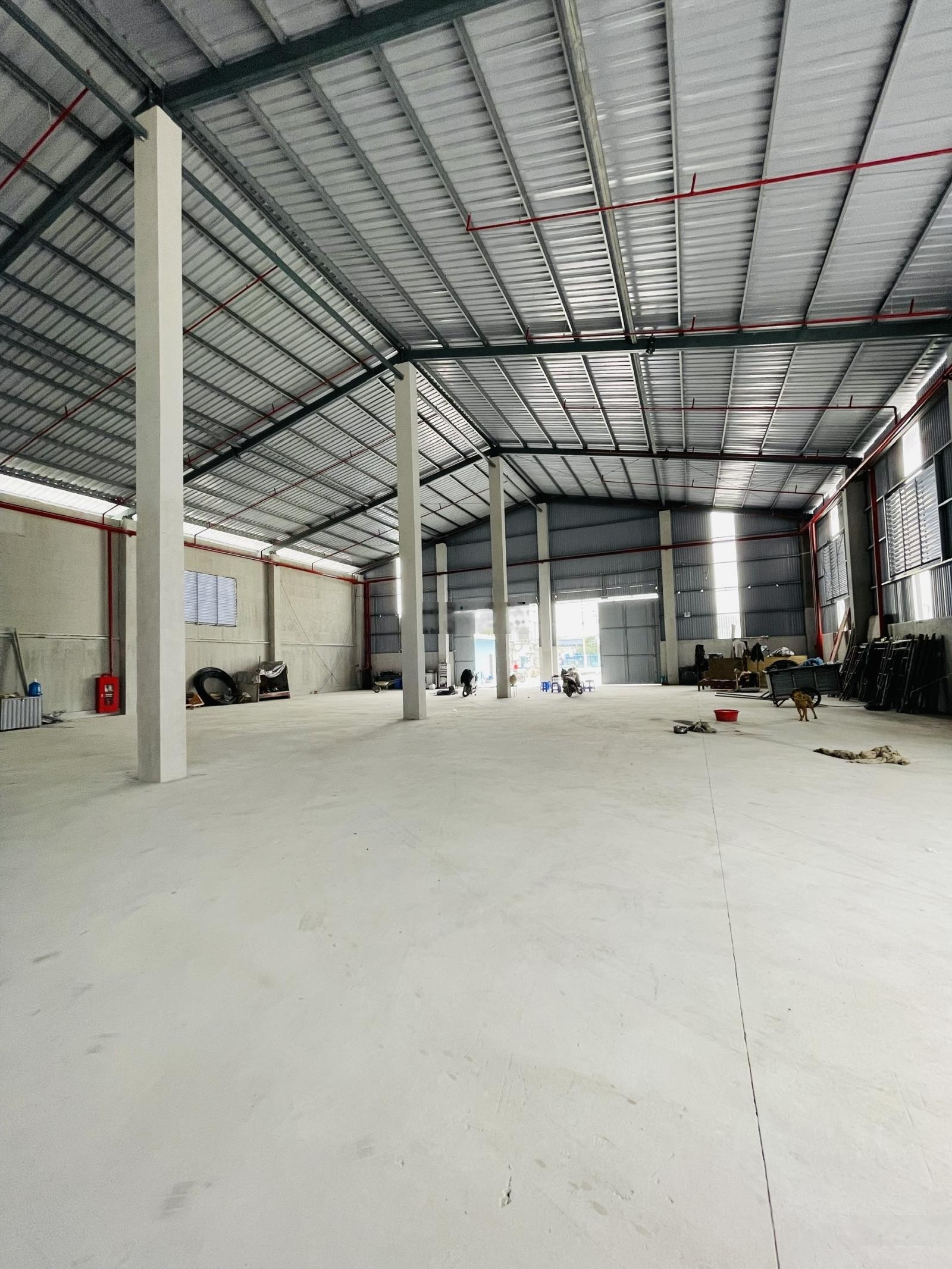 Cho thuê kho xưởng KCN Bích Hoà Thanh Oai DT 1400m2 khung zamil, có PCCC điện 3 pha xe công vào