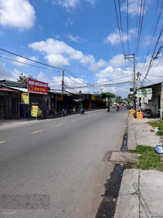 Bán nhà mặt tiền Phan Văn Đối 5*19m thu nhập sẵn 18 triệu/tháng. Bà Điểm, Hóc Môn