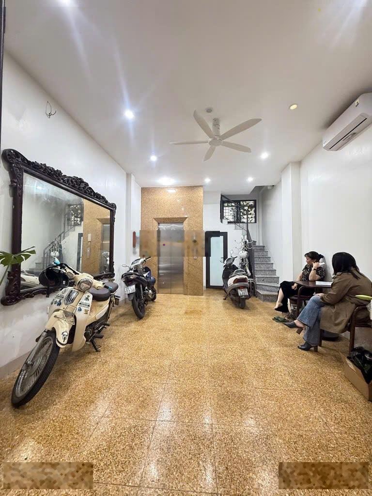 Hiếm 1.0.2! Chỉ 16.8tỷ có ngay nhà 6 tầng thông sàn thang máy - ôtô phố Nguyễn Chí Thanh - k. Doanh