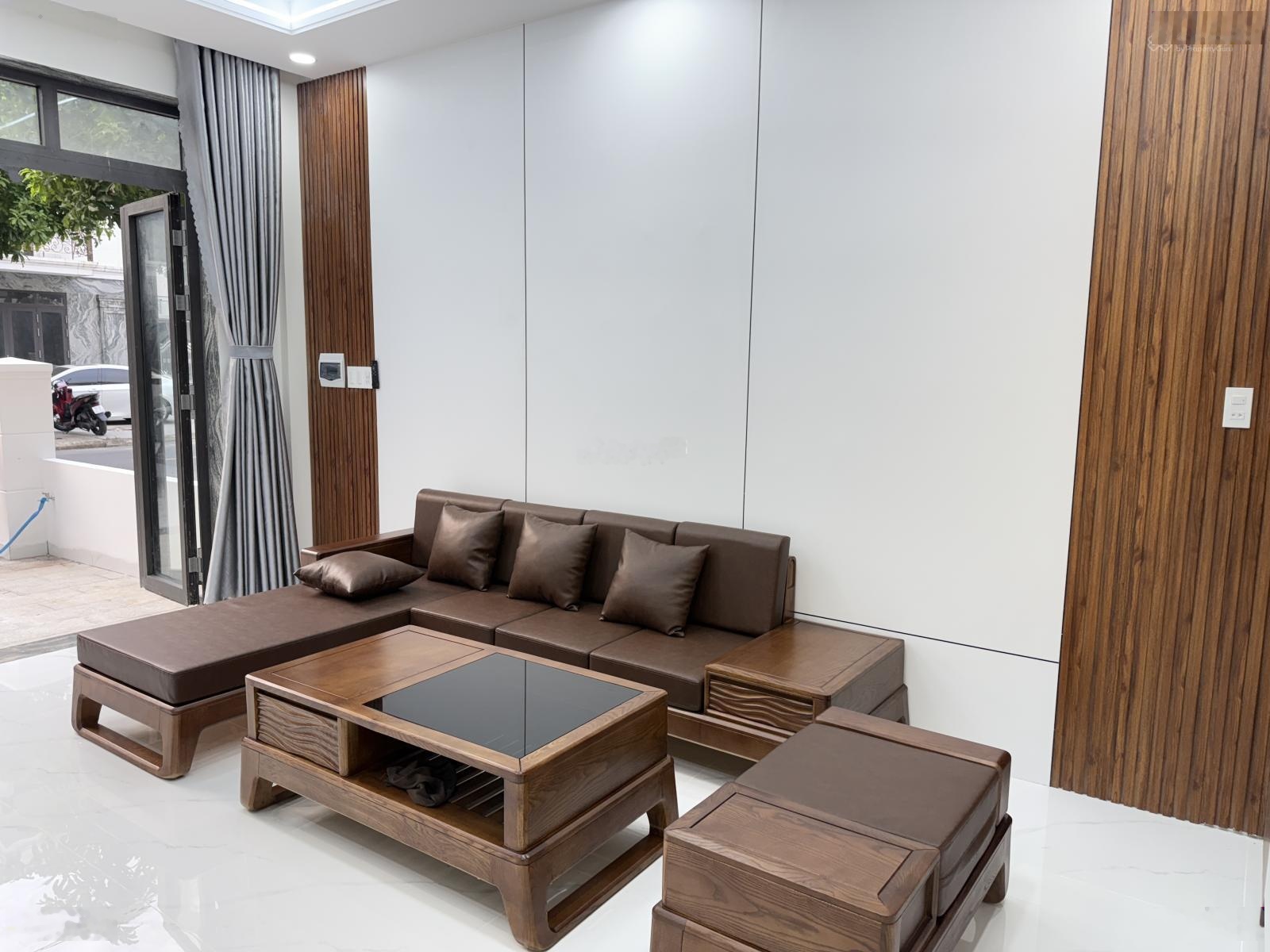 Bán Nhà Riêng 3 Tầng 1 Tum - KDC Đông Hưng có Bảo vệ cả ngày và đêm 24/24h