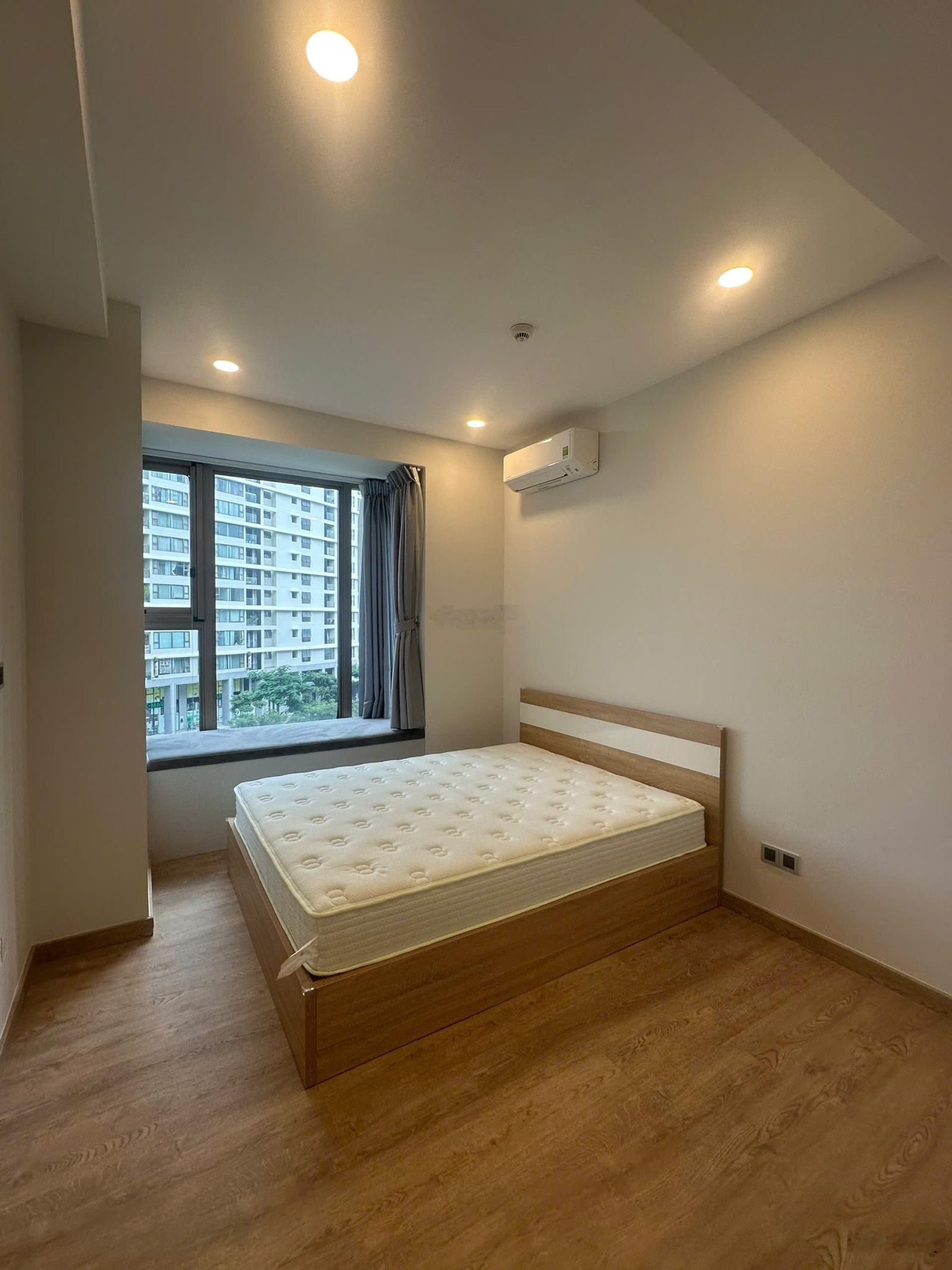 Cho thuê CC Midtown Phú Mỹ Hưng, 112m2, 3PN, 2WC, full nội thất -- Giá chỉ 45tr/th