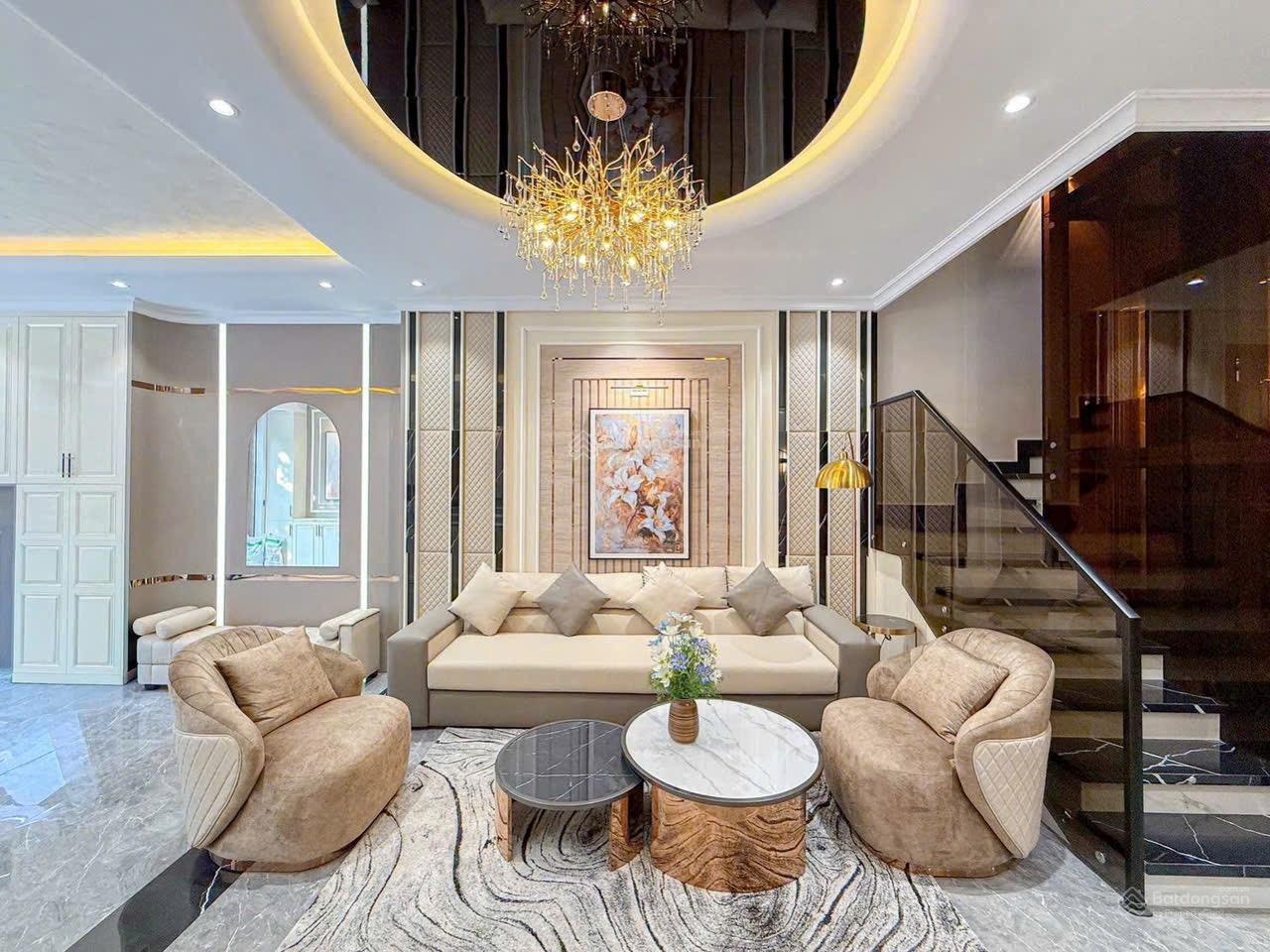 Bán NR đẹp tại D6, Phú Mỹ, Q7, 18,6 tỷ, 90m2, 4PN, 4WC-5x18-có thang máy