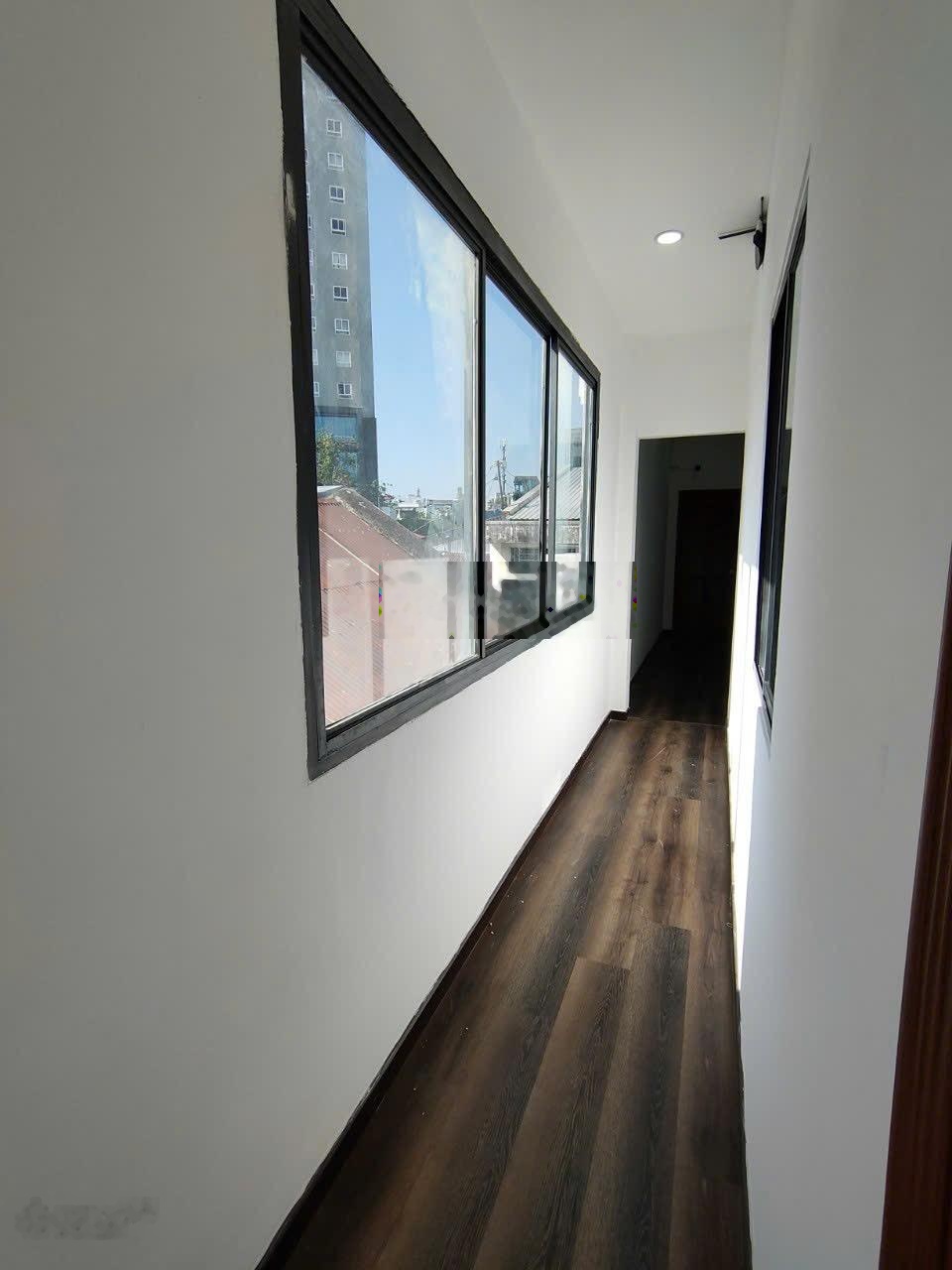 Hot! Cho thuê nhà trọ, 30m2, 4,7 triệu tại Nguyễn Tất Thành, P13, Q4, HCM